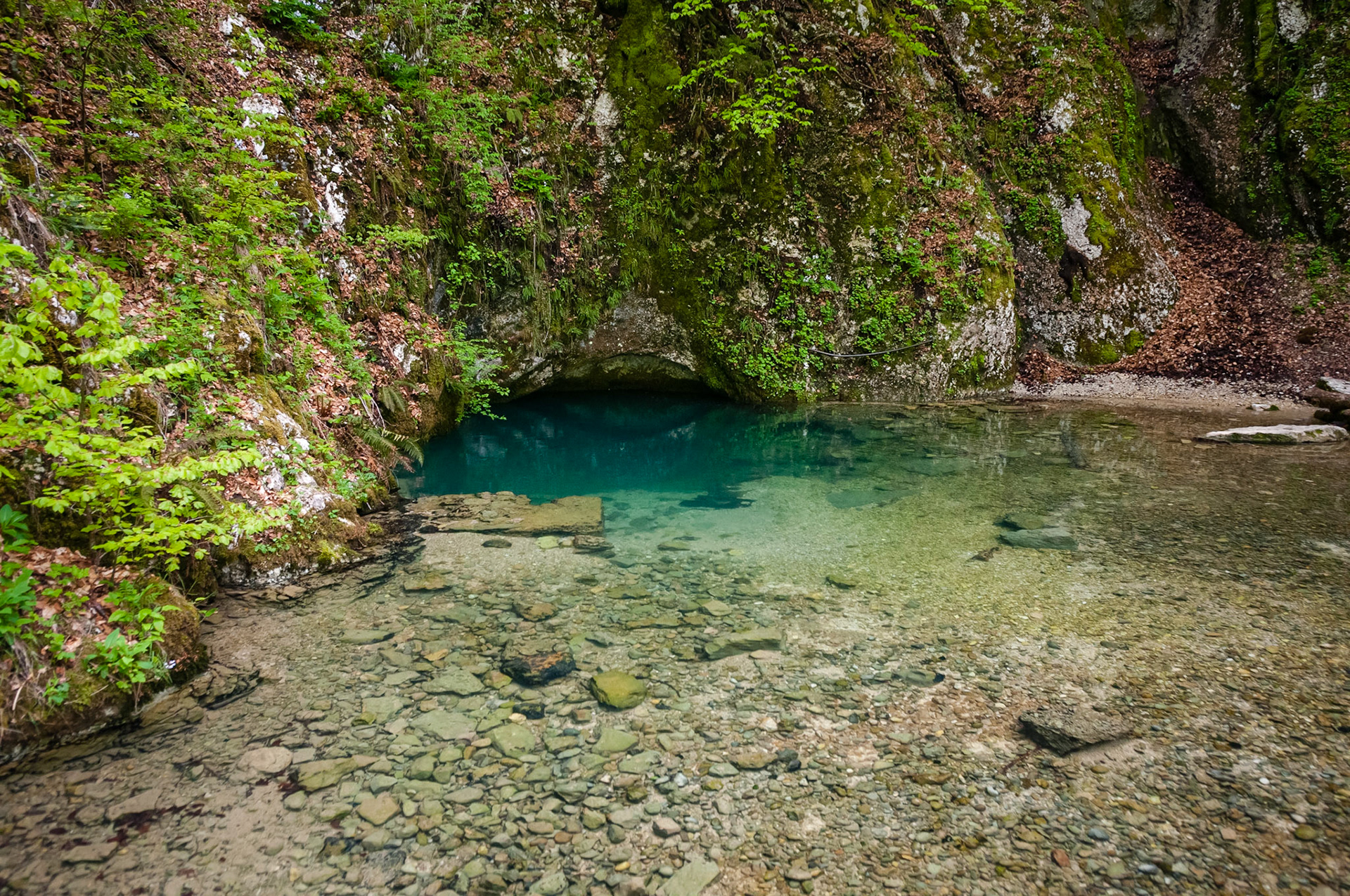 Source bleue, France