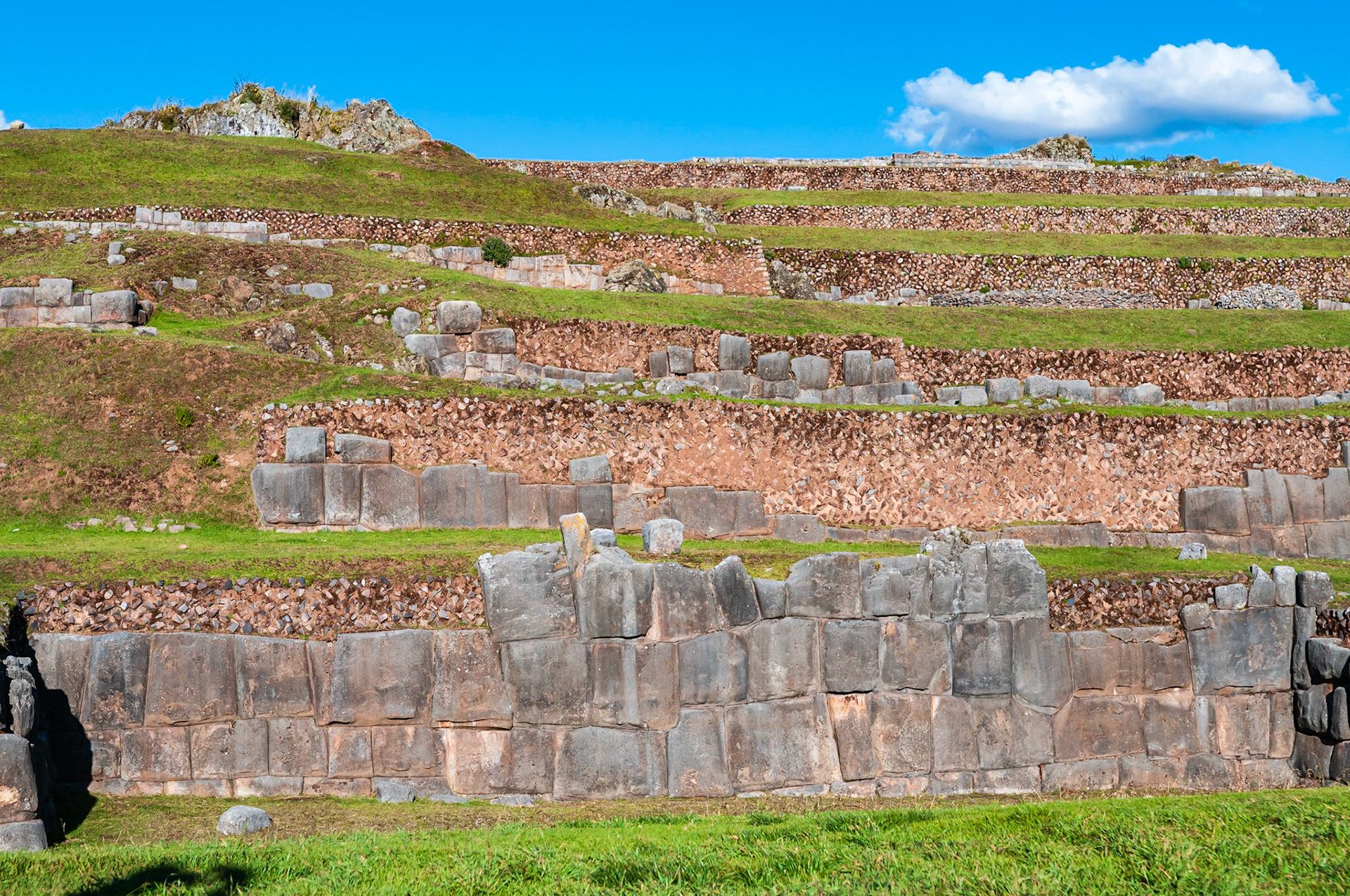 Sacsayhuaman