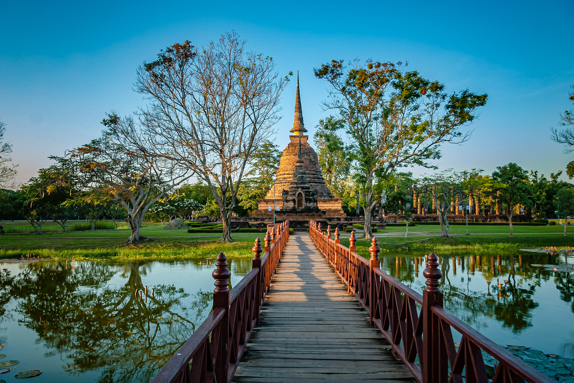 Wat Sa Si, Sukhothai