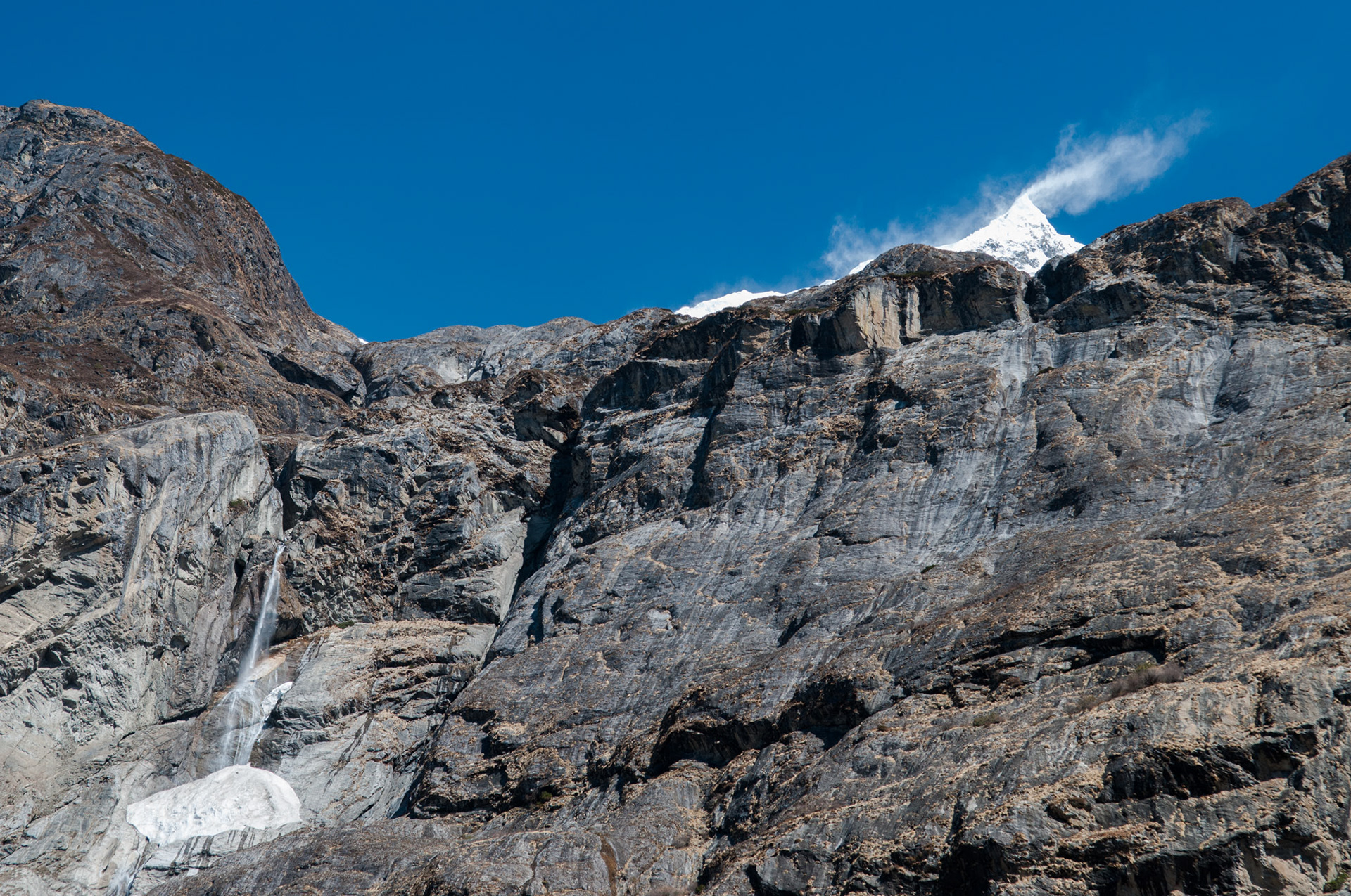 Entre Langtang (3430m) et Lama Hotel (2410m)