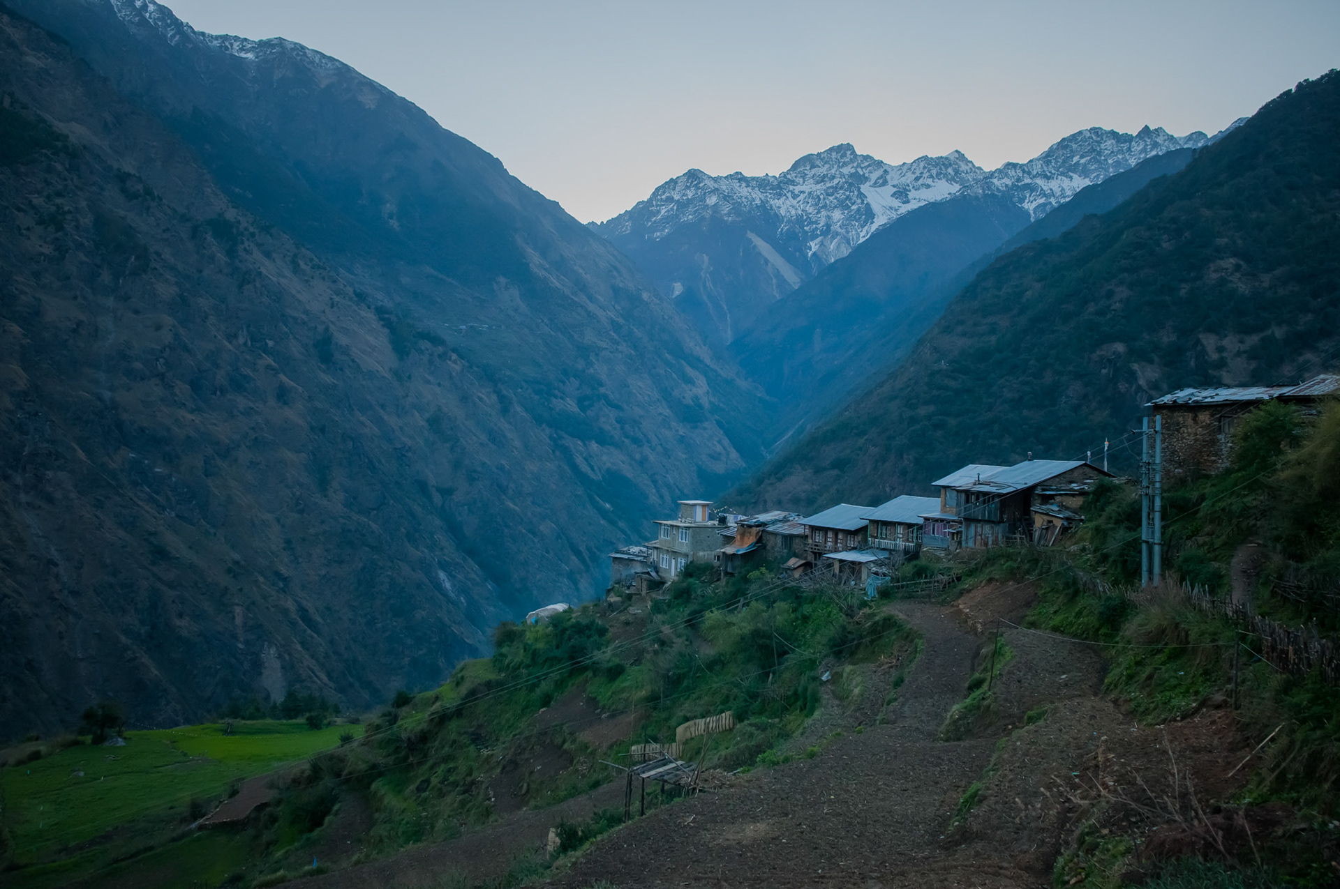 Thulo Syabru (2210m)