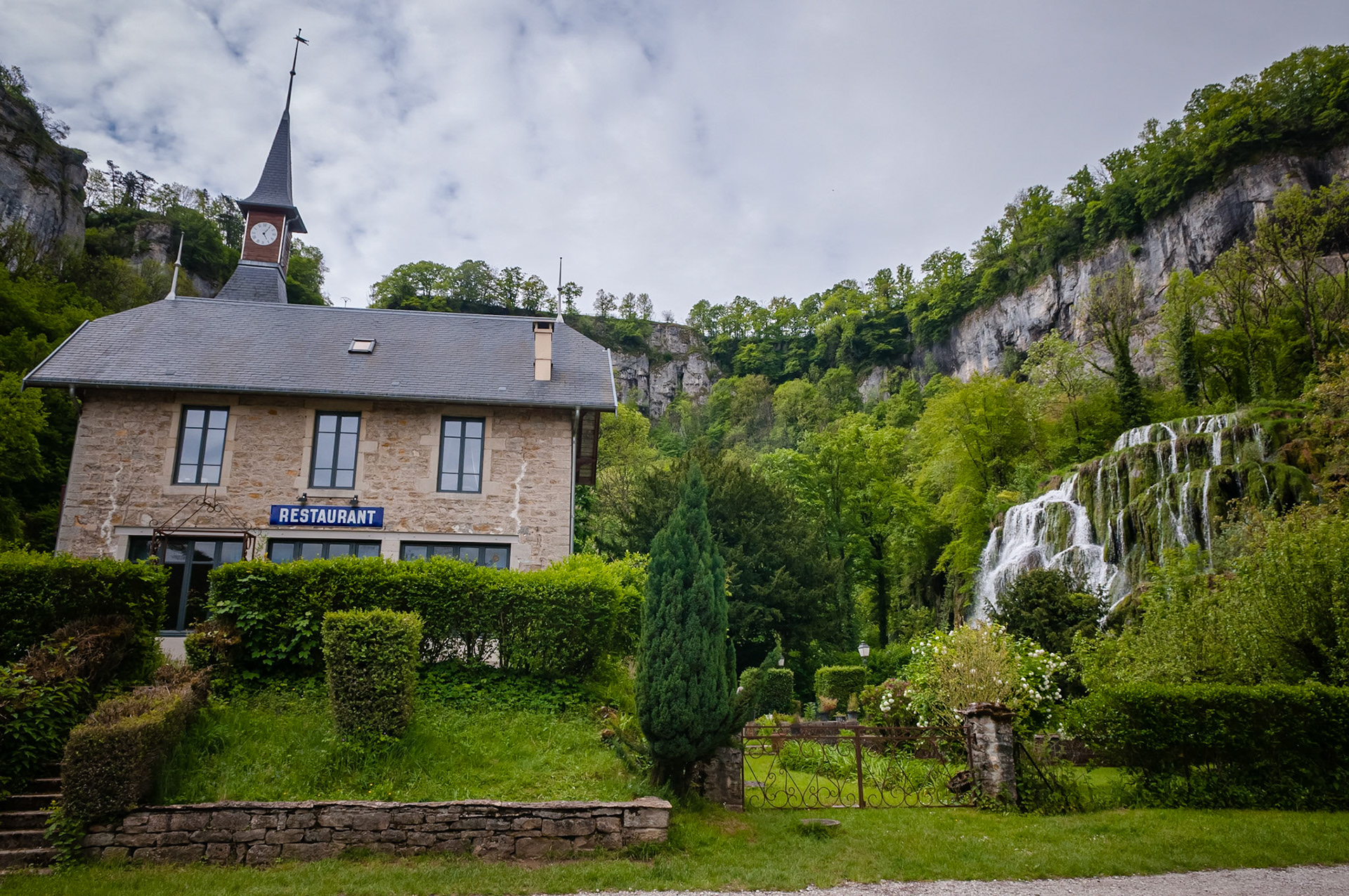 Cascade des tufs, Beaume-les-Messieurs, France