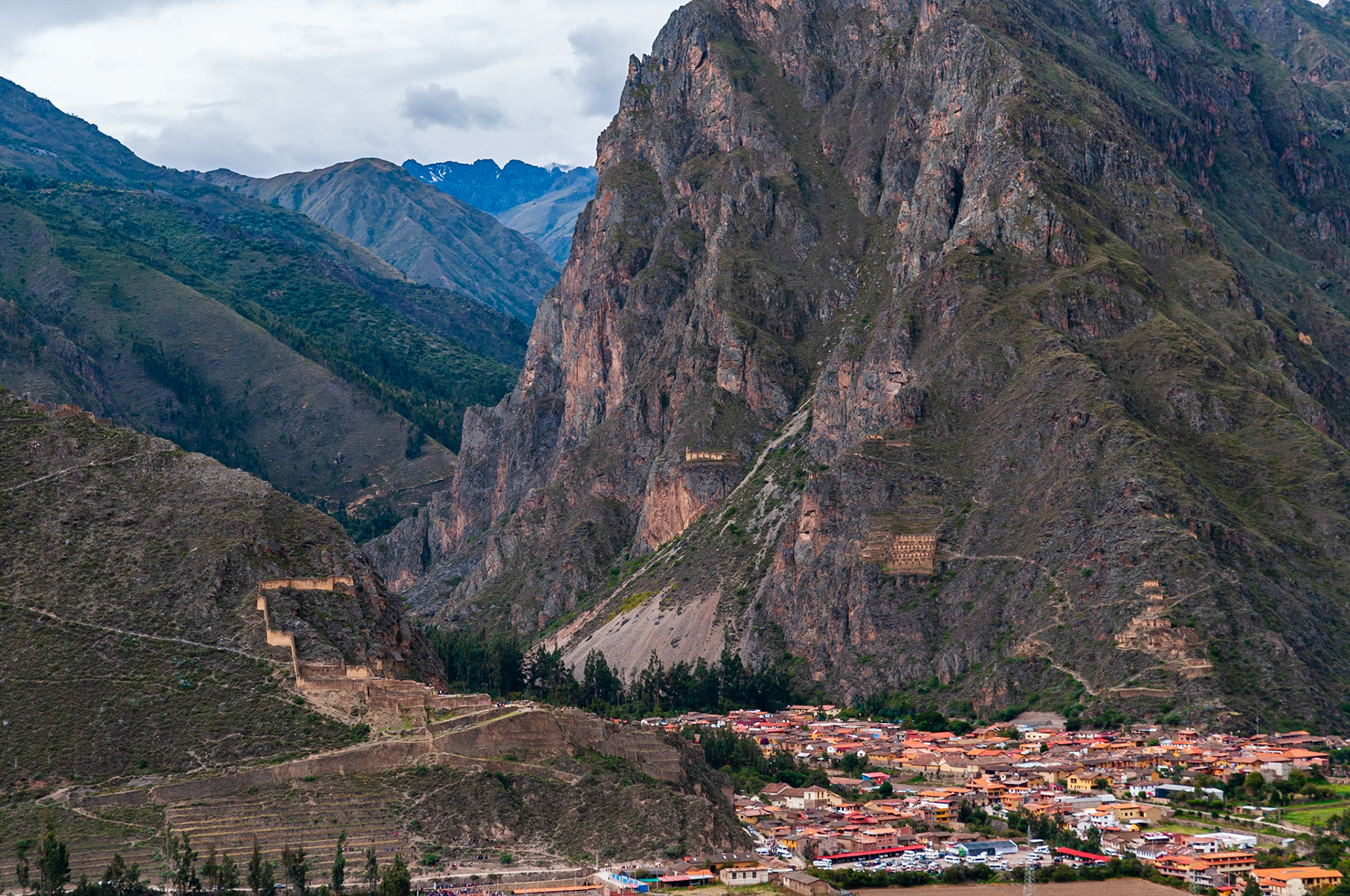 Ollantaytambo - Porte du Soleil (Puerta Sagrada del Inti Punku)