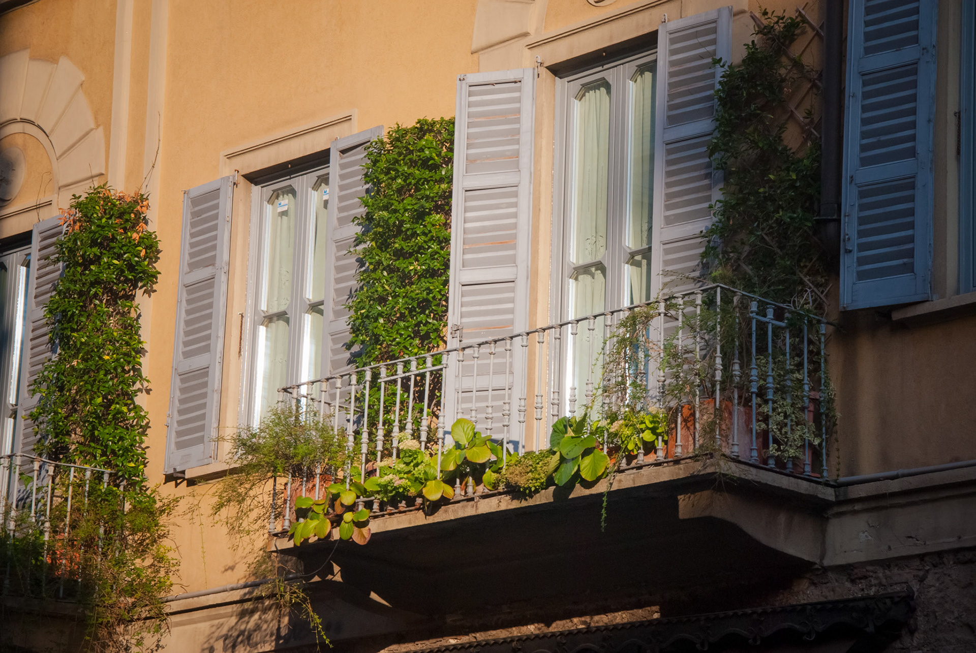 Via Solferino, Milan