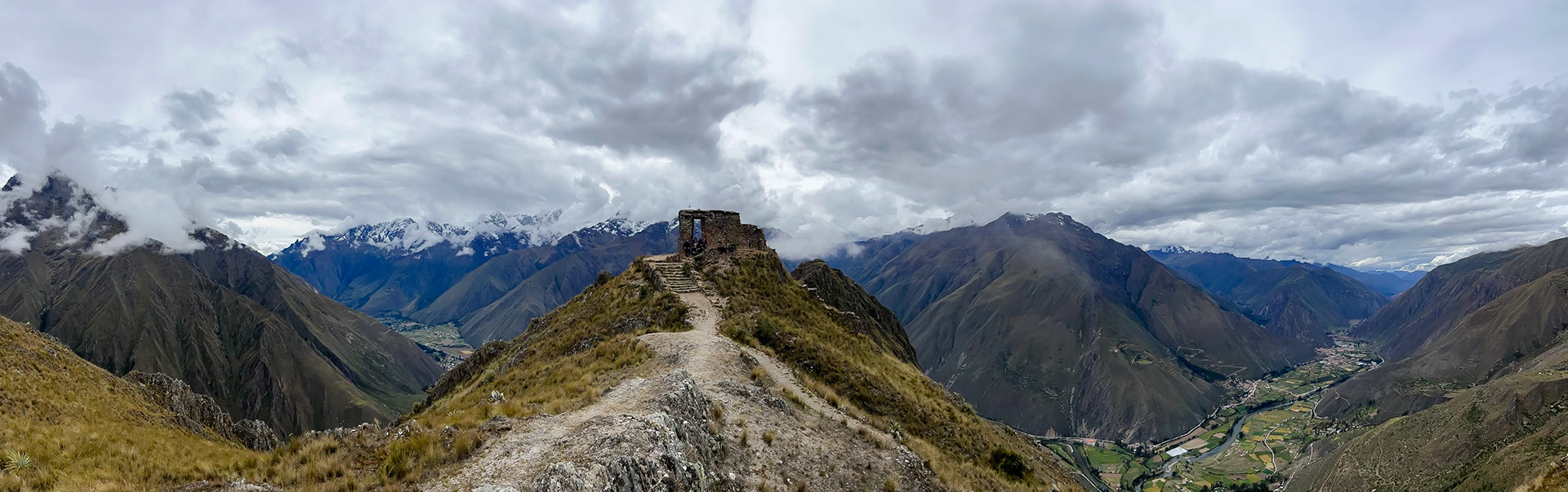 Ollantaytambo - Porte du Soleil (Puerta Sagrada del Inti Punku)