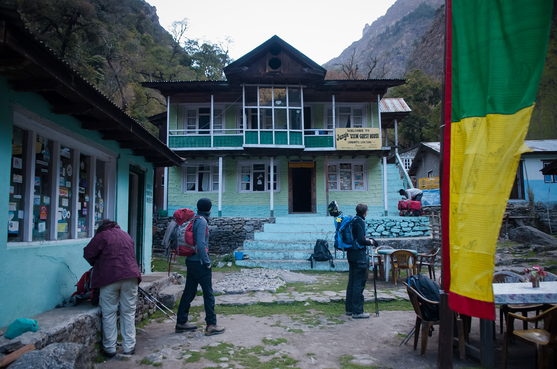 Lama Hotel (2410m)
