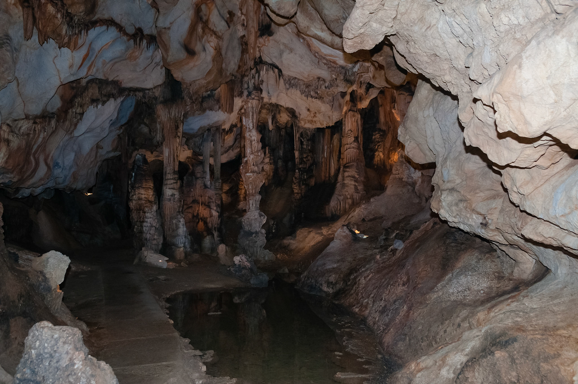 Grotte de Limousis, Aude