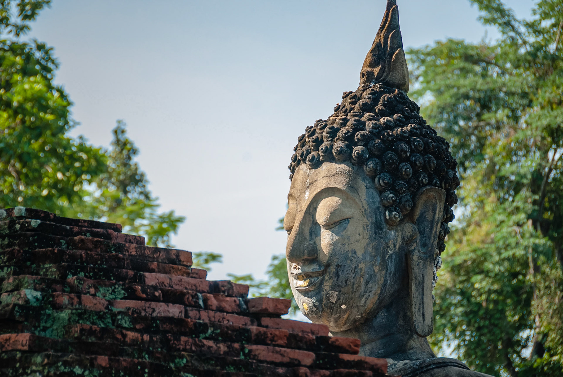 Wat Si Chum, Sukhothai