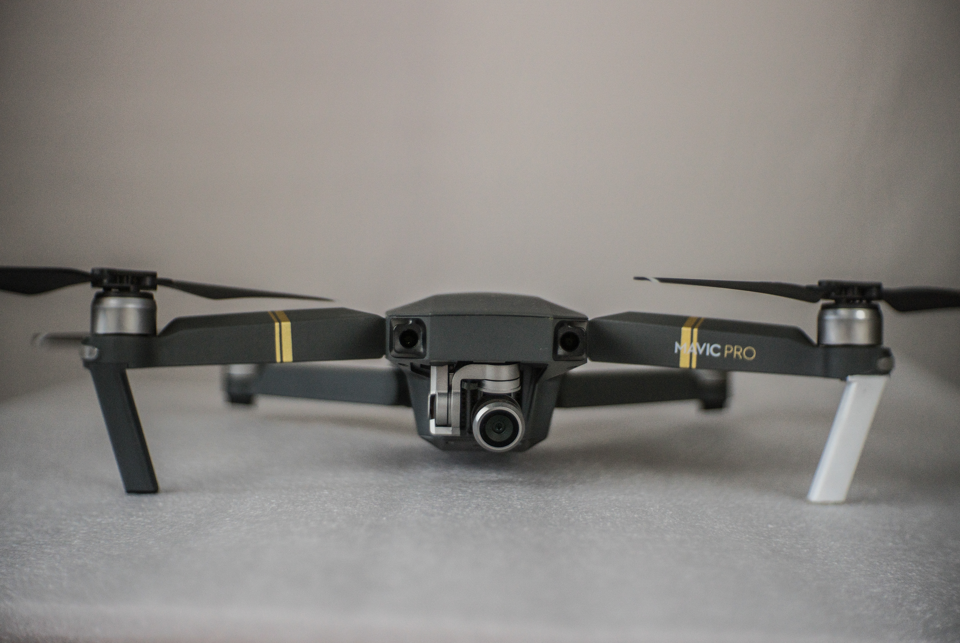 Leg attached to the Mavic.
