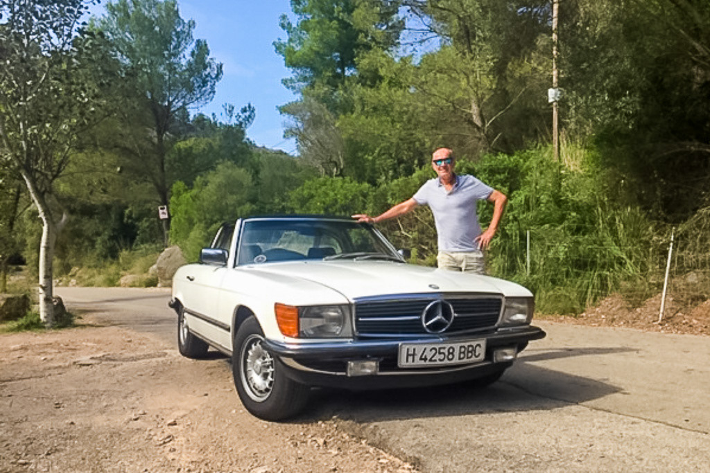 Robert with their Sl 380, Team02