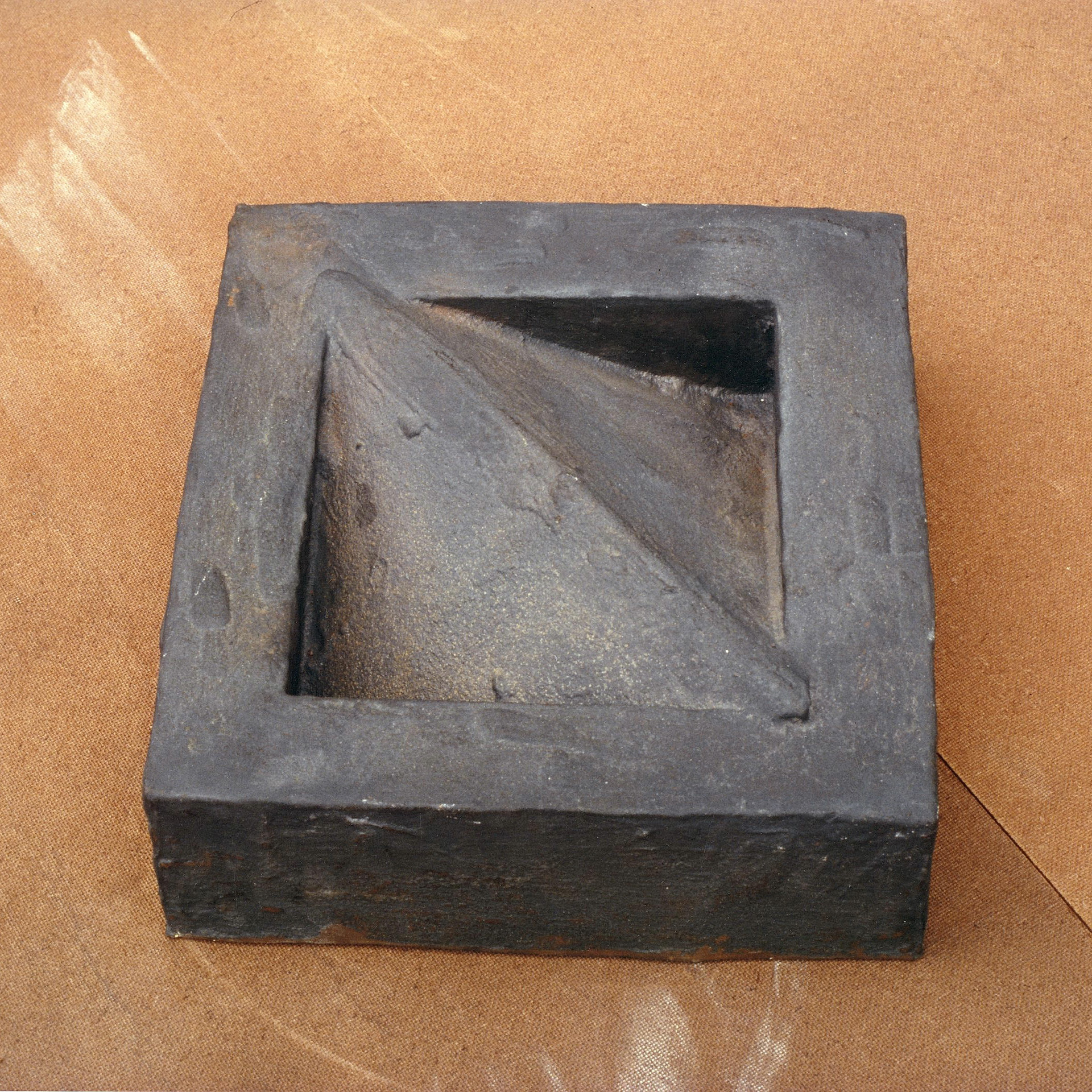   BROKEN SQUARE 1989 - cast iron 