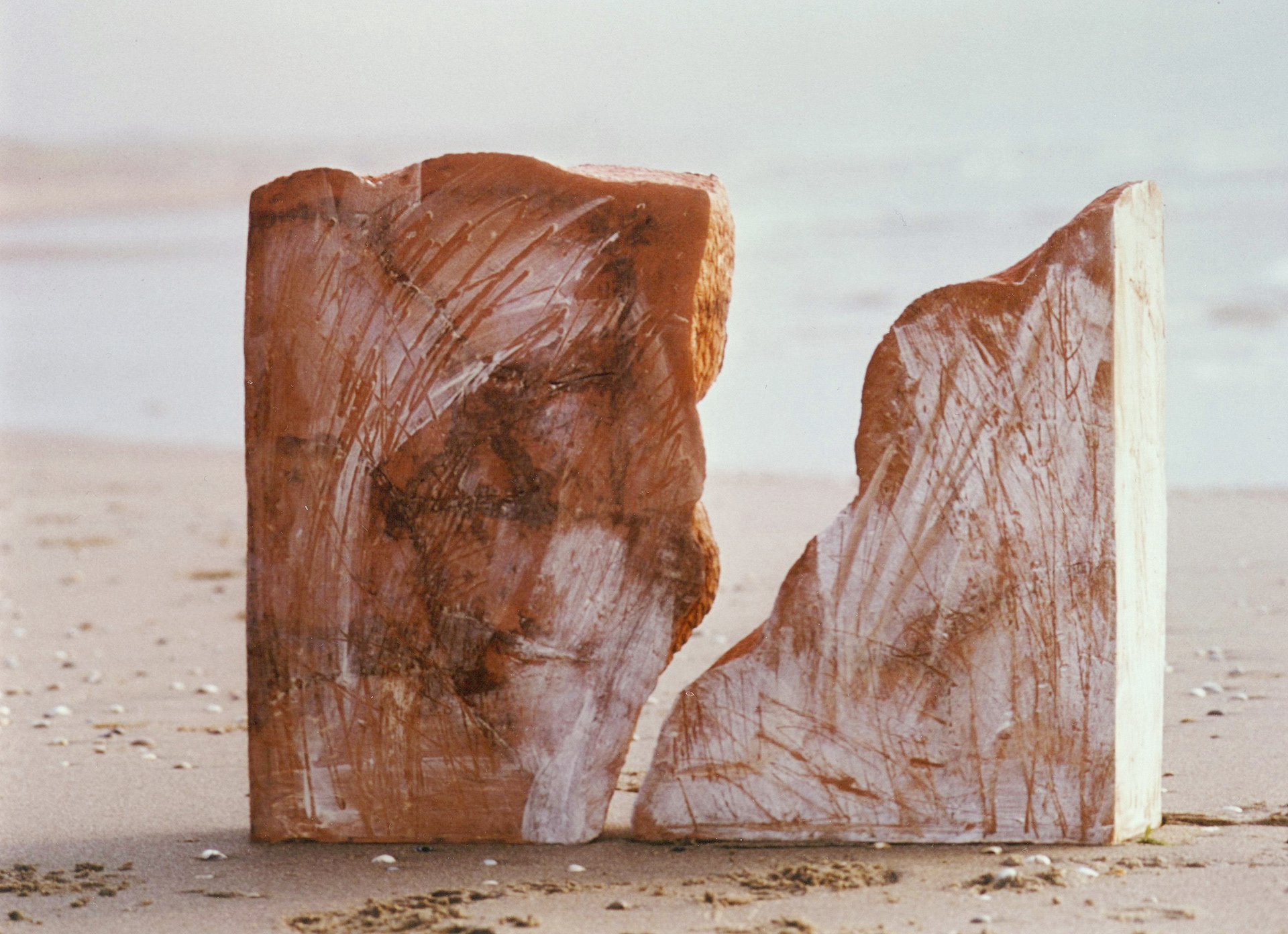  BROKEN WALL 1982 - terracotta