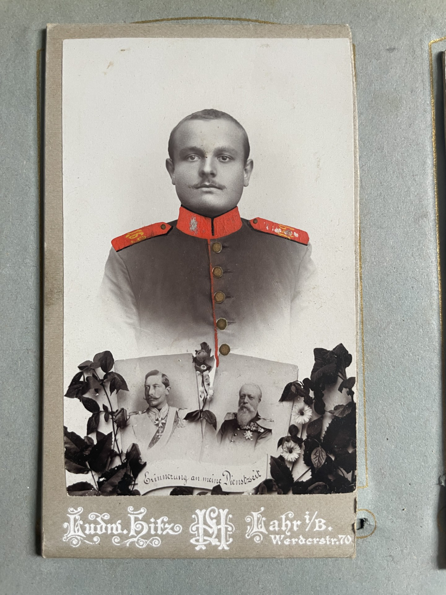 There are no markings on this one but I think it looks like the Heinrich in other photos. 