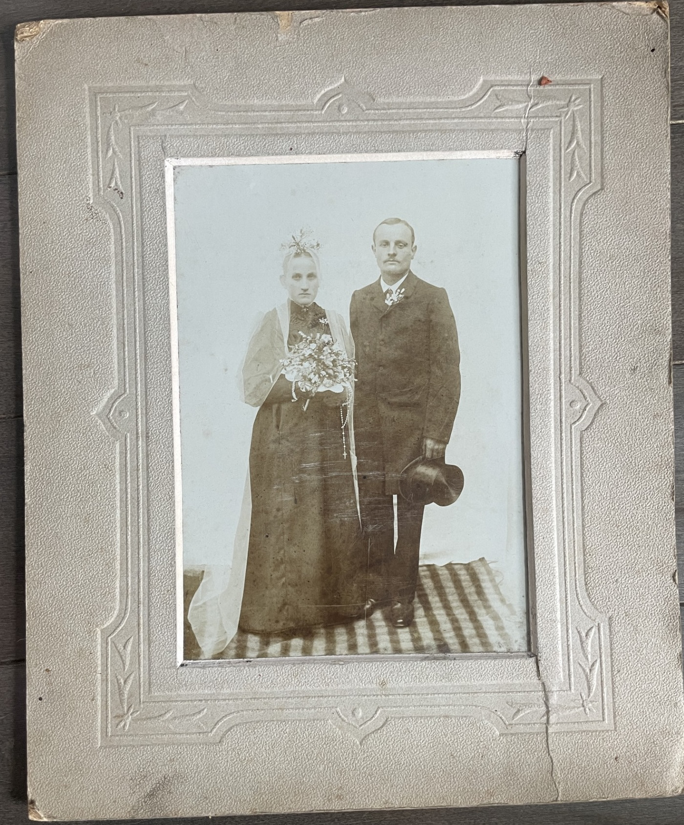 This says it's Henry on the back. The woman looks just like the woman in the postcard that Rosa says is Heinrich's wife. 