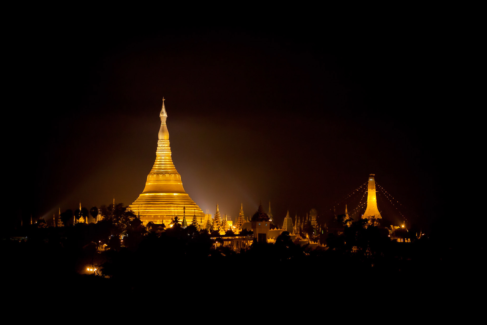 Shwedagon Pagoda, Yangon, Myanmar