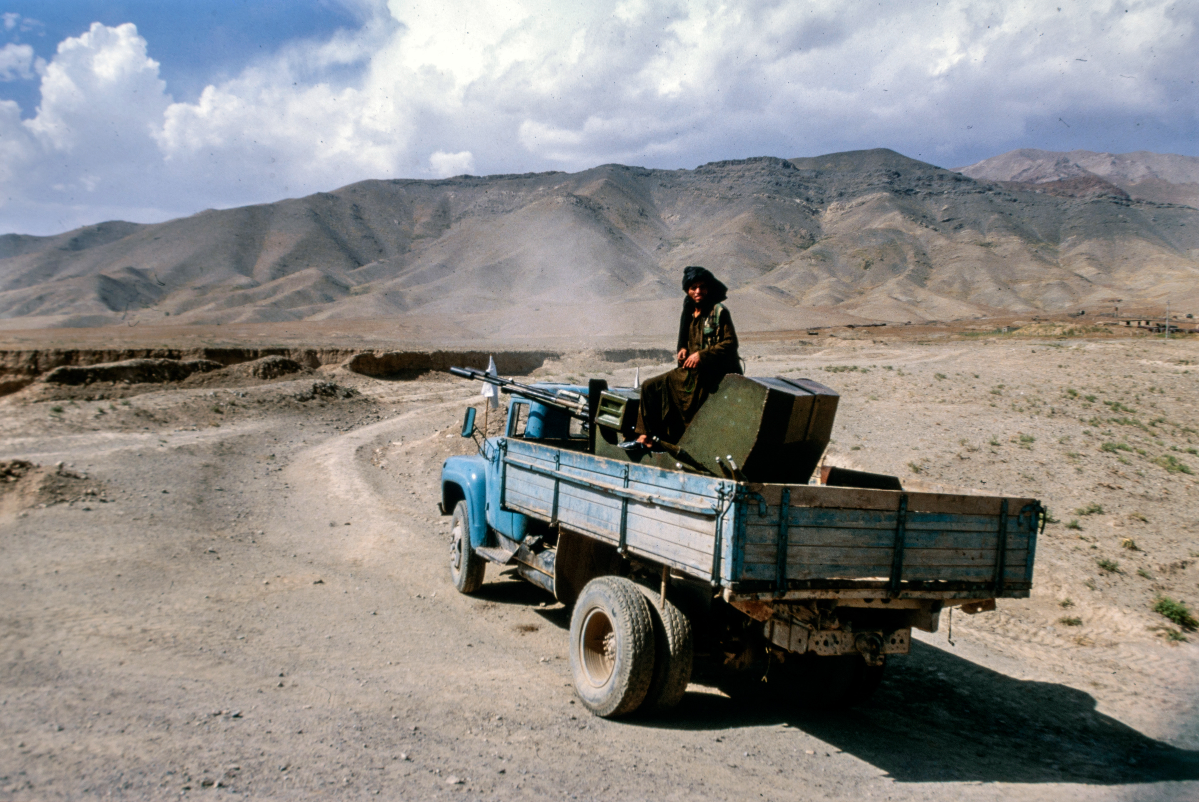 Taliban near Kabul, 1996
