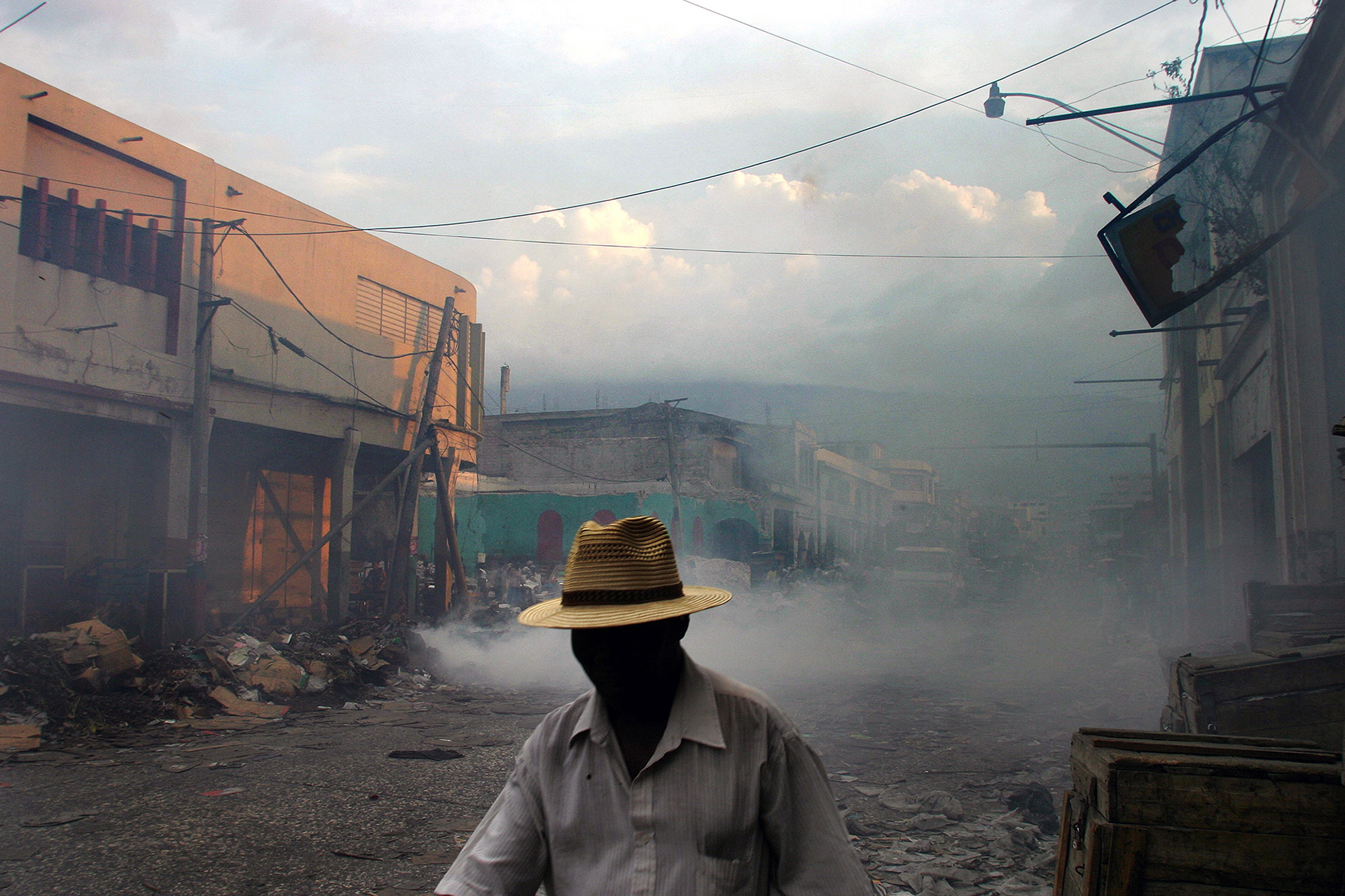 Rue JJ Dessalines, Centre-Ville, 2005 