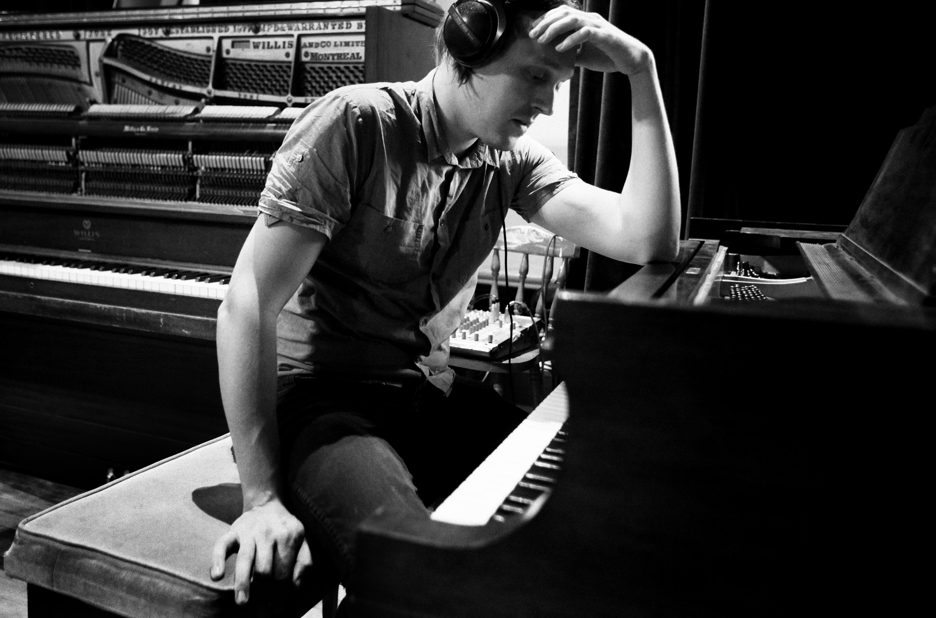 Recording "the Suburbs" in Farnham, Qc in 2009