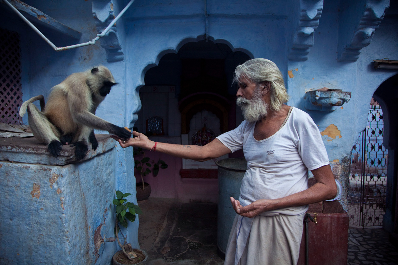 Two Kenny Rogers impersonators in India.