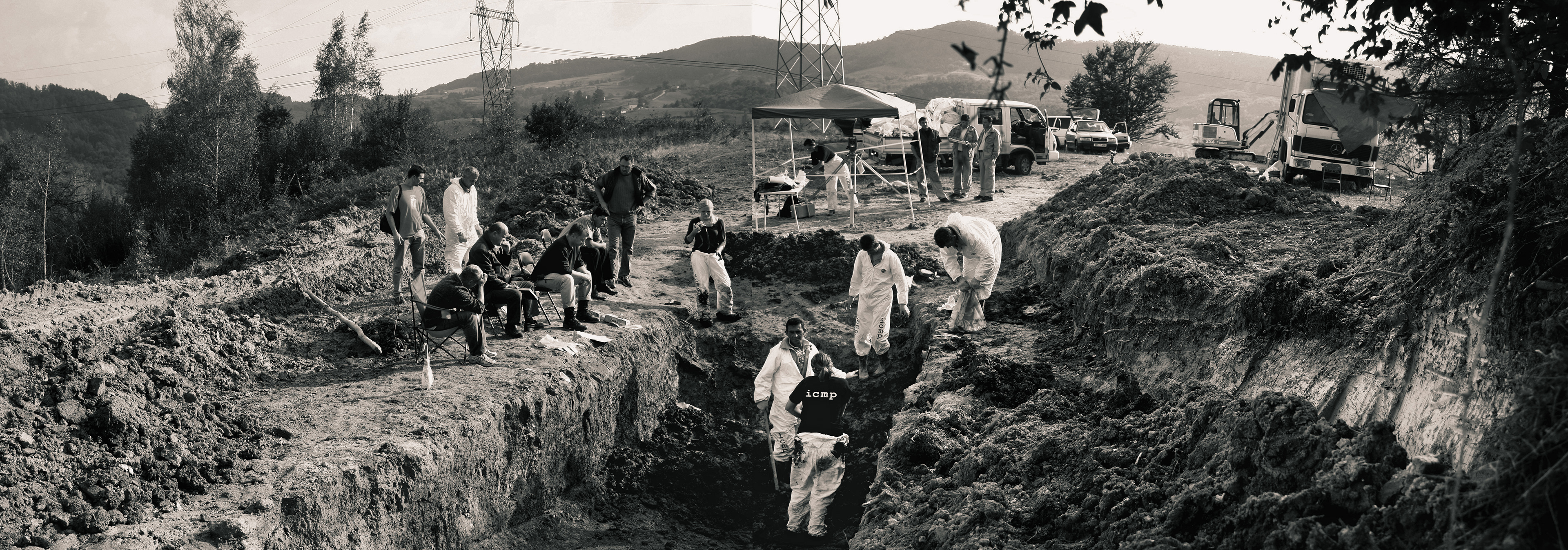 Mass grave, 2003