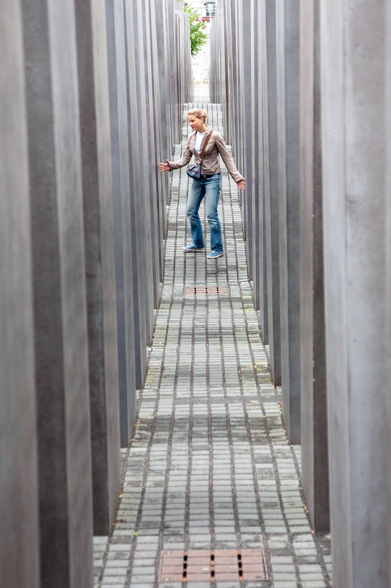Holocaust Memorial, Berlin, July 2007 (2/2)