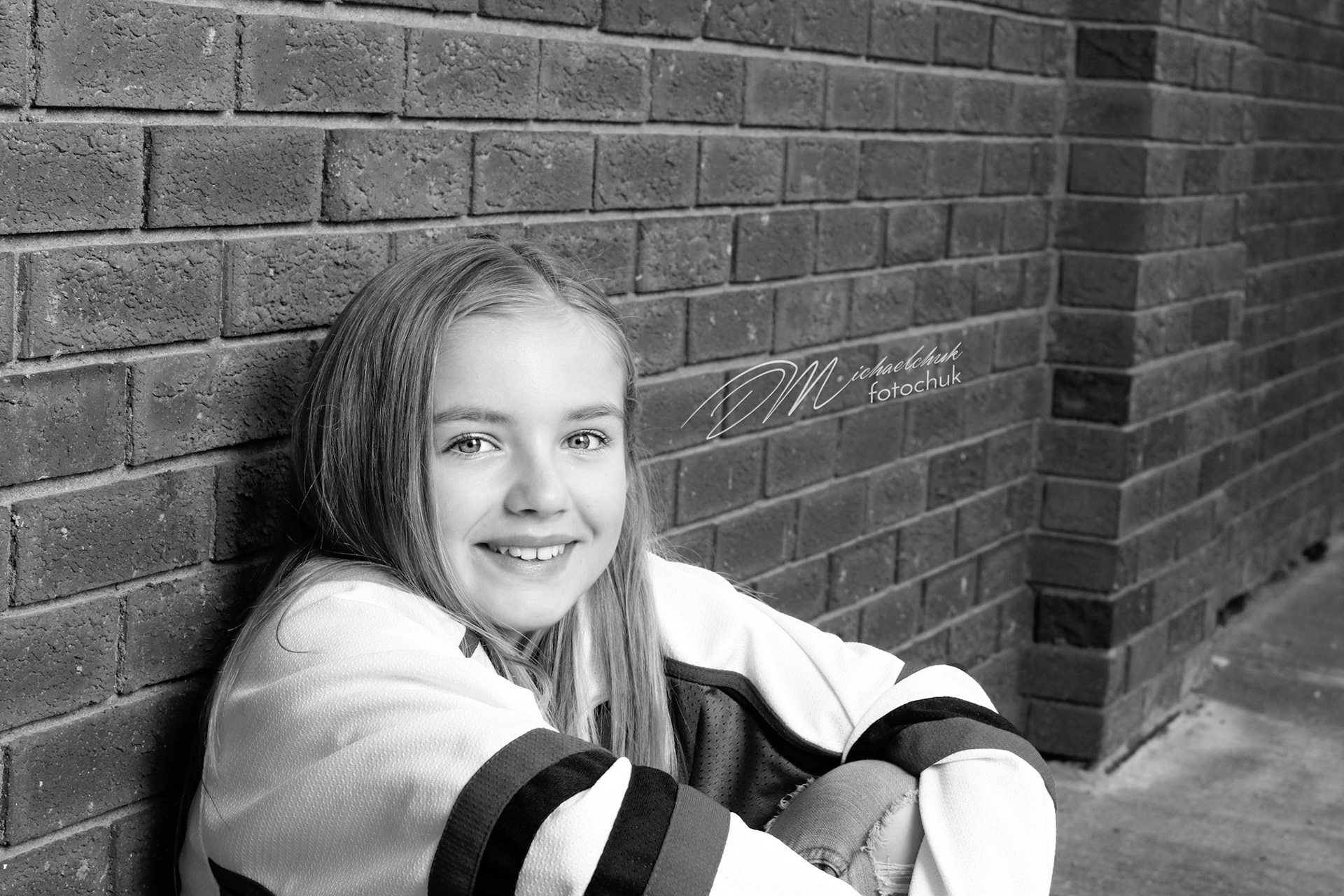 A sample shot from the 2017 U14A ringette team portrait session.