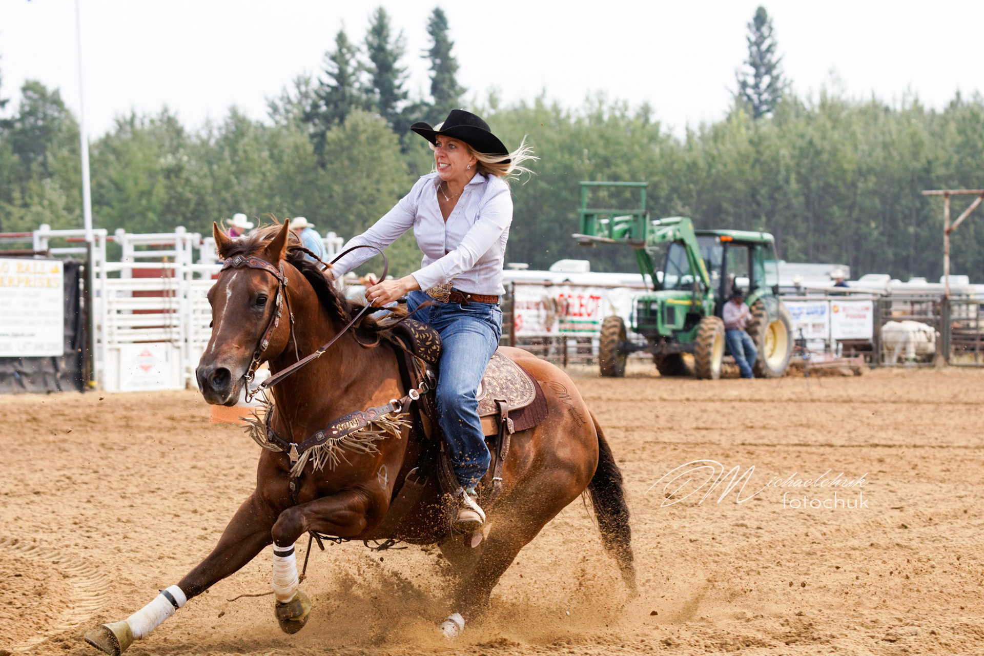 A number of early edits from the awesome 2017 Boyle Rodeo.