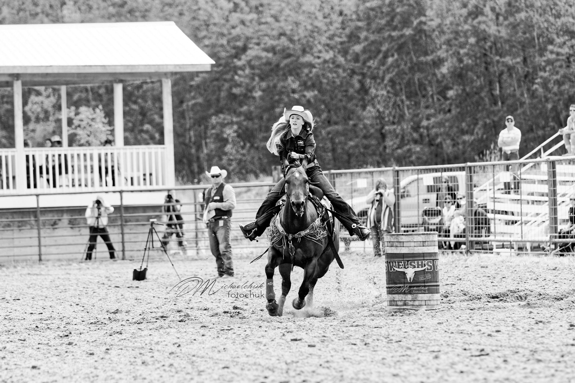 A number of early edits from the awesome 2017 Boyle Rodeo.