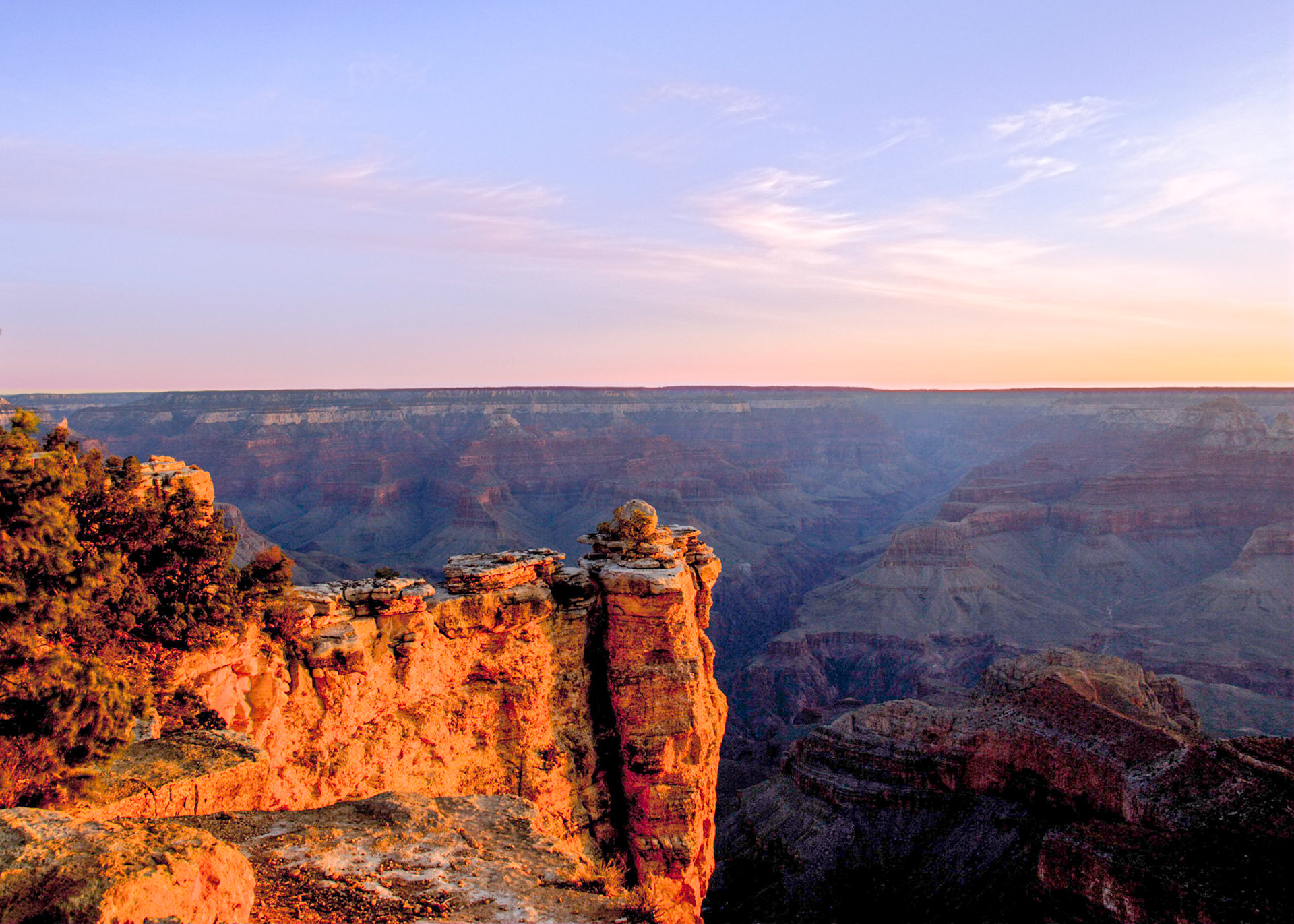 Source Images: 20120407-_MG_7412.CR2 (Av: F10.0; Tv: 1/100 sec.; ISO: 100; FL: 17.0 mm)  20120407-_MG_7413.CR2 (Av: F10.0; Tv: 1/15 sec.; ISO: 100; FL: 17.0 mm)  20120407-_MG_7411.CR2 (Av: F10.0; Tv: 1/40 sec.; ISO: 100; FL: 17.0 mm)  Processing: Fusion 2.2.2 (Summator)