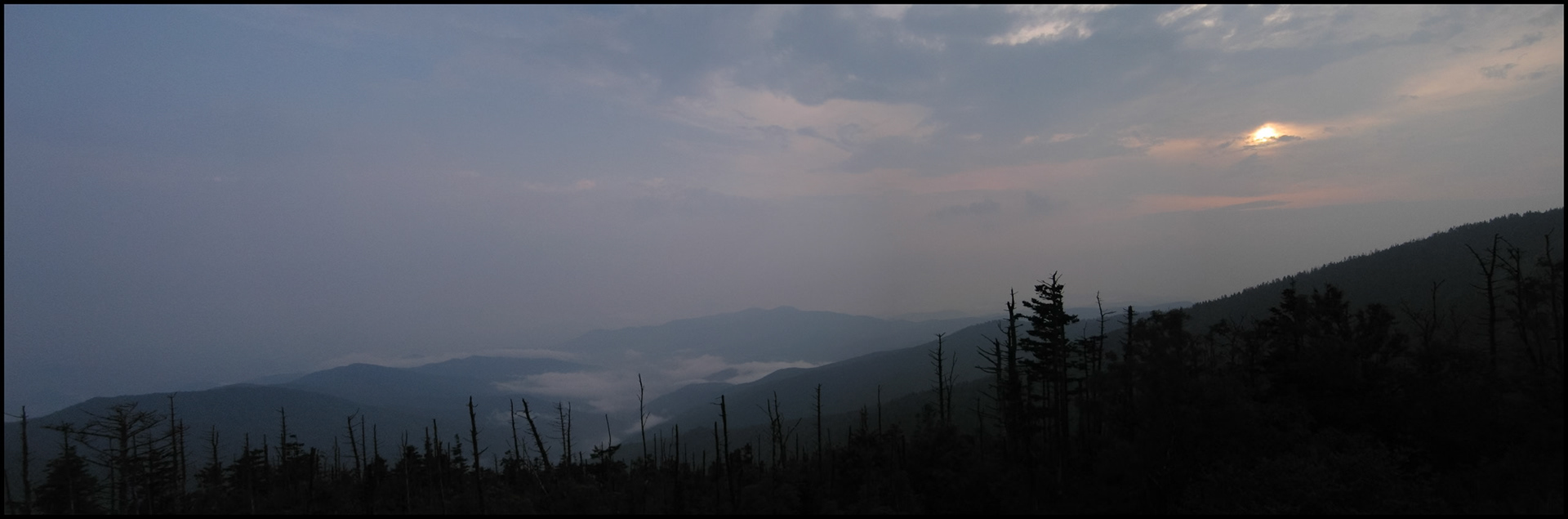 Panoramic vista from Clingman's Dome, Smoky Mountain National Park, Tennessee USA 2006