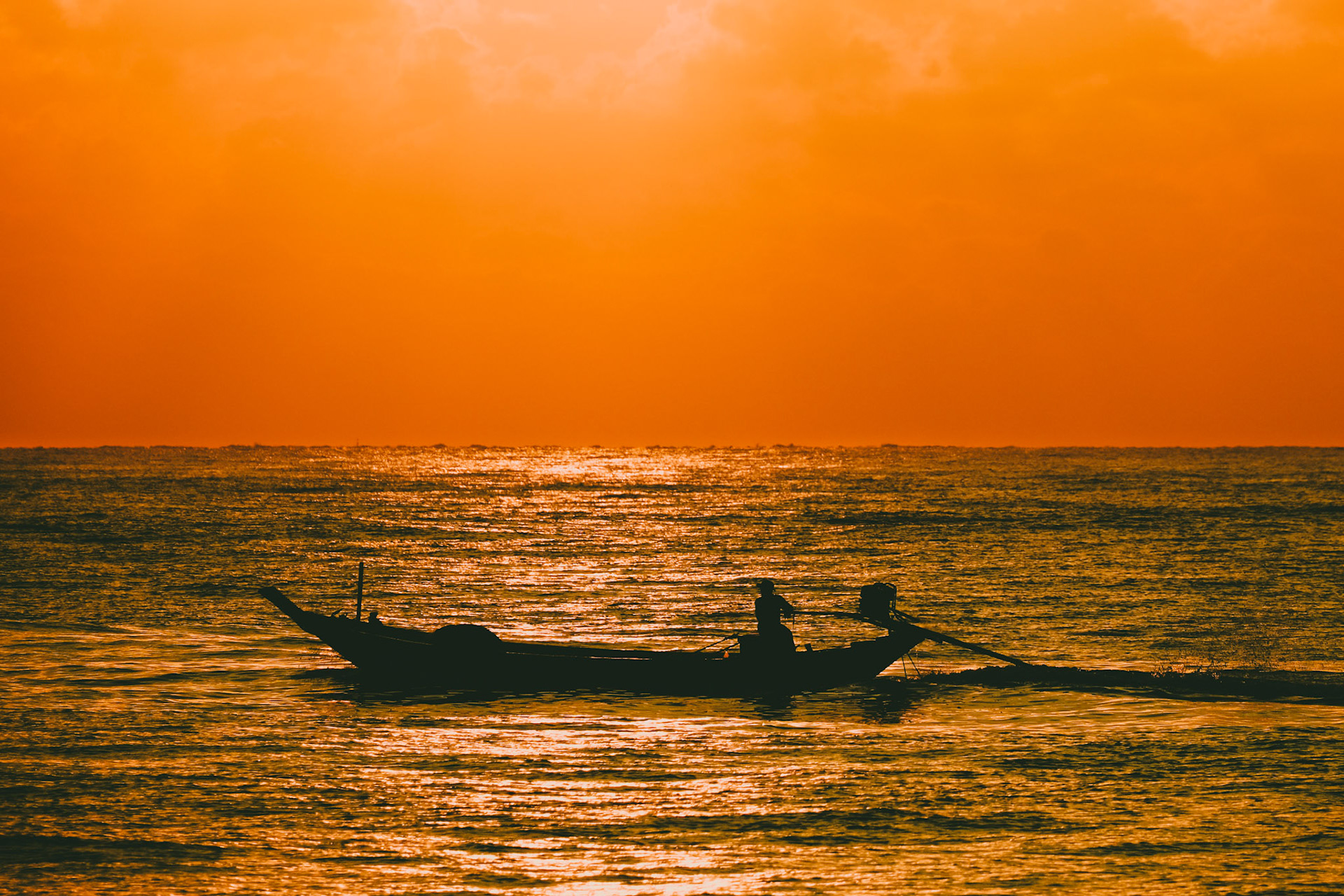A long boat at sunset – Koh Samui, Thailand