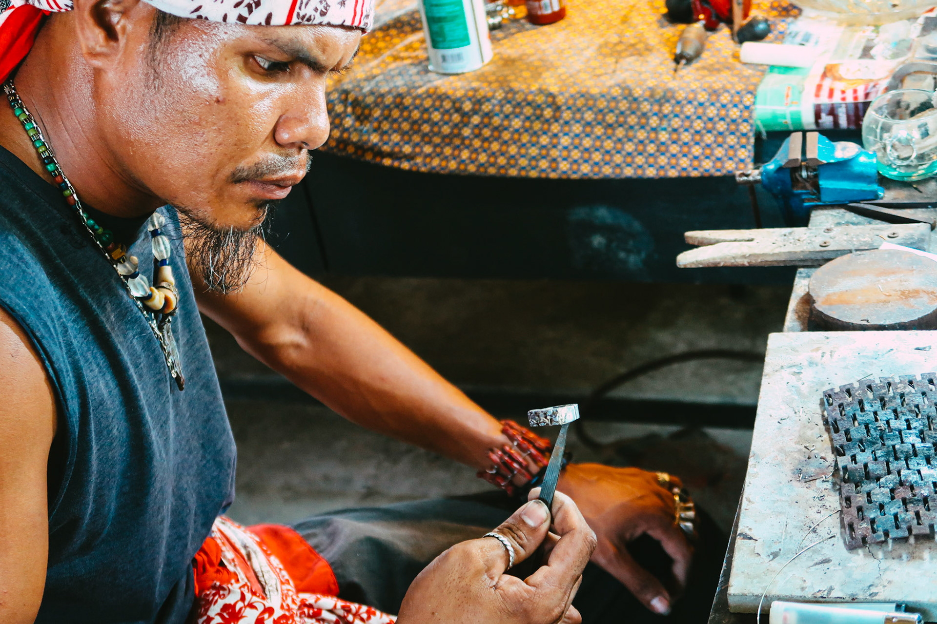 A man makes jewellery – Krabi, Thailand