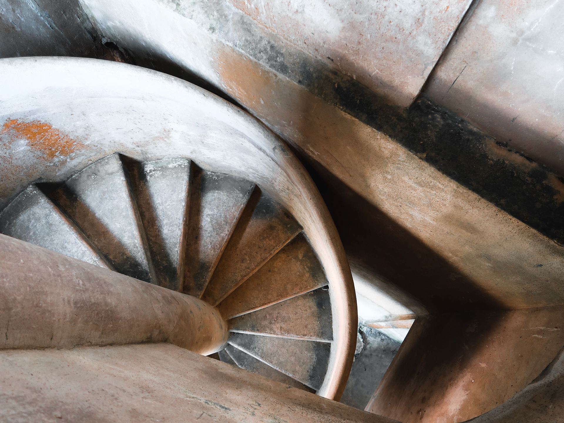 The abandoned casino in Bokor Hill Station – Bokor National Park, Kampot, Cambodia