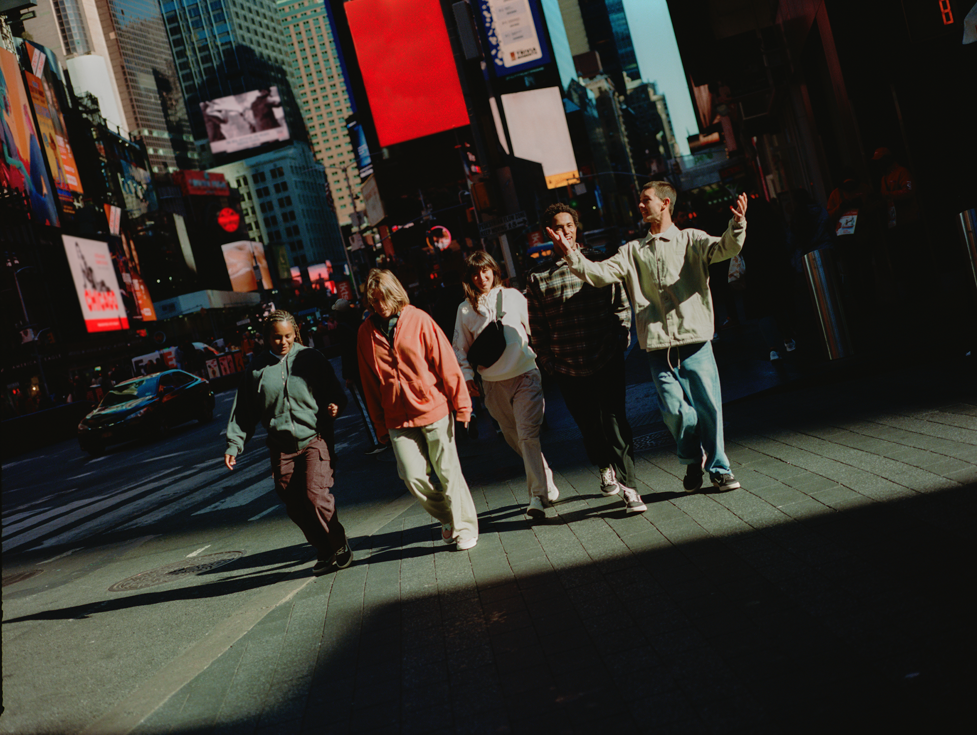 Vans - remove advertisements, clean up floor