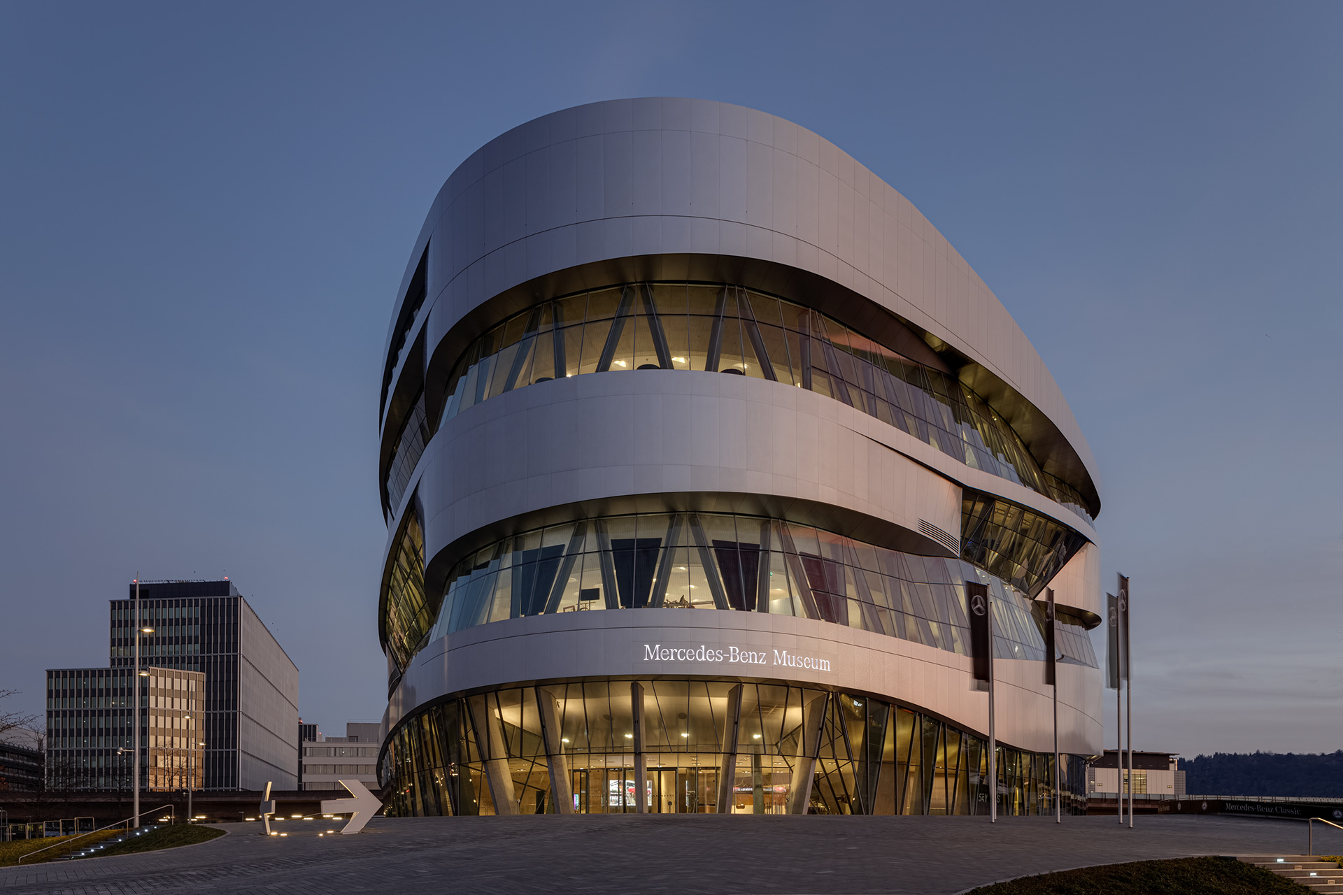 Mercedes-Museum-Architektur-fotografie-von-architektur-fotograf-bauform-fotografie-aus-konstanz-bodensee