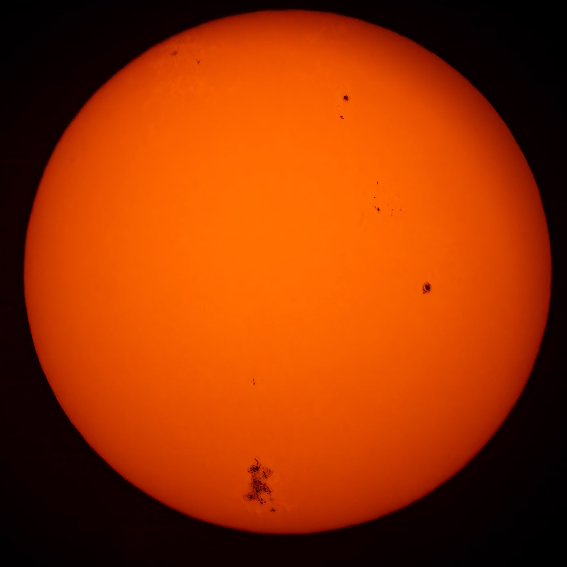 Solar spots in May 2024