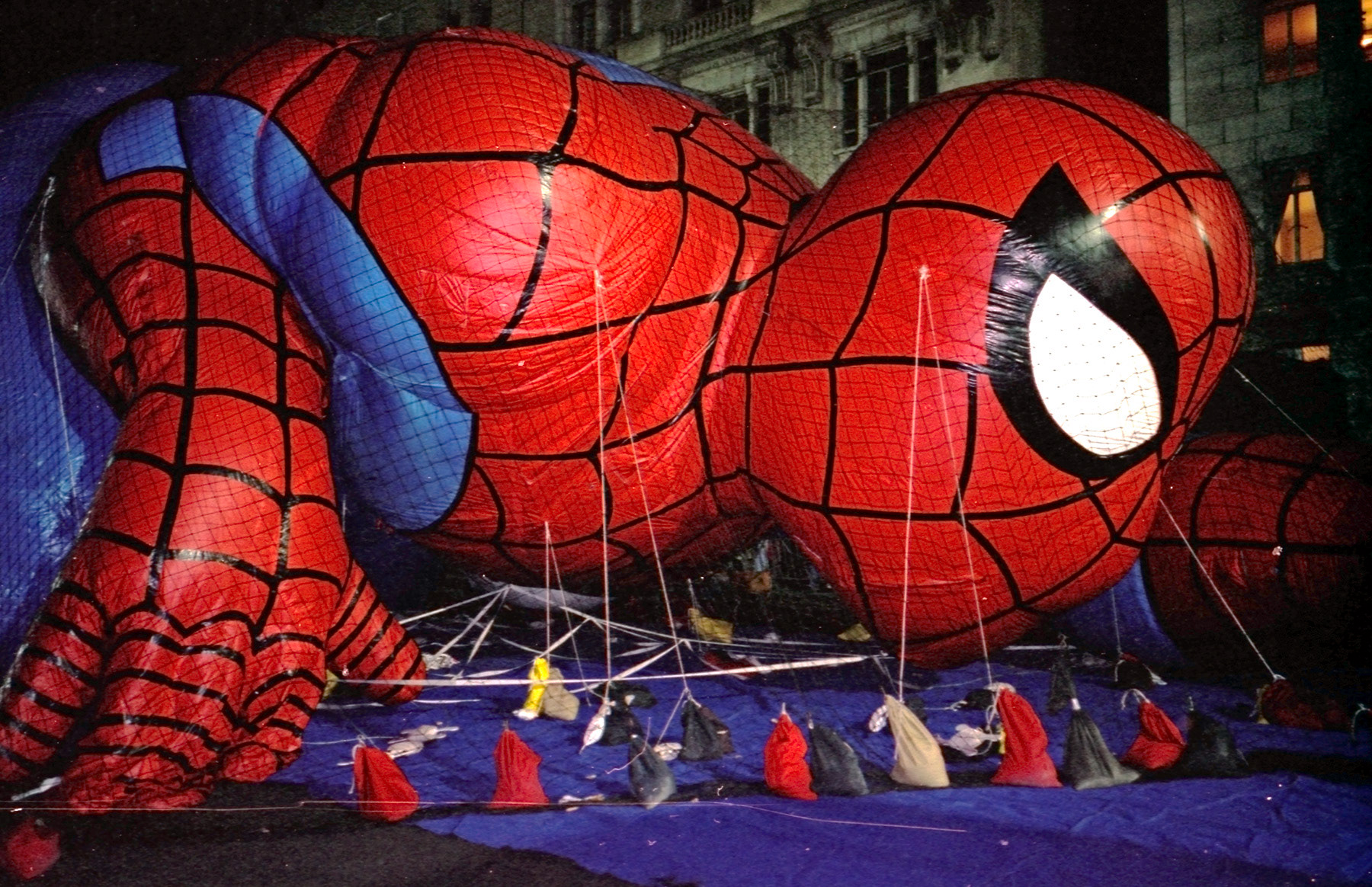 Spiderman Balloon Inflation