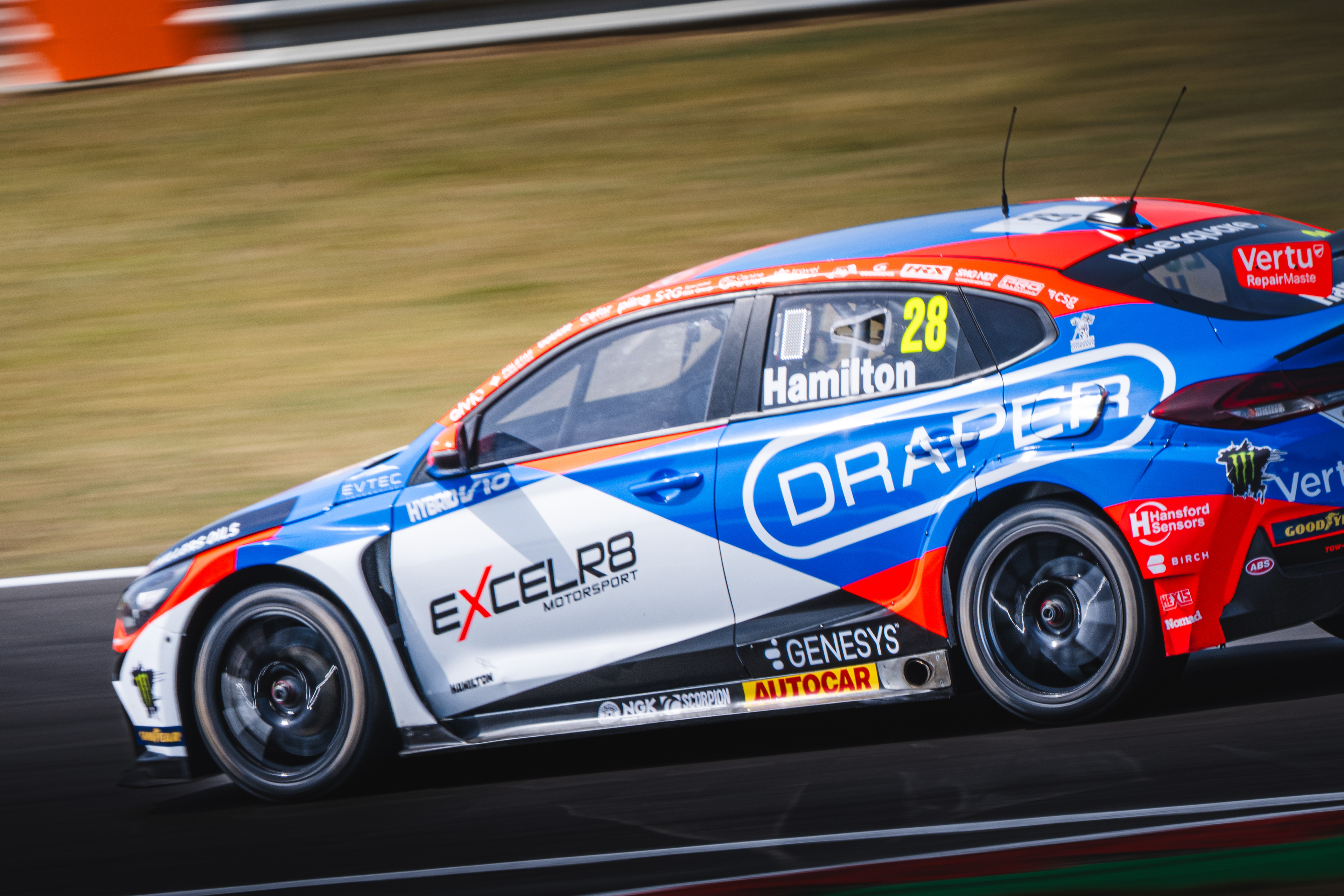 #28 Nicolas Hamilton - Team Vertu - Hyundai i30n