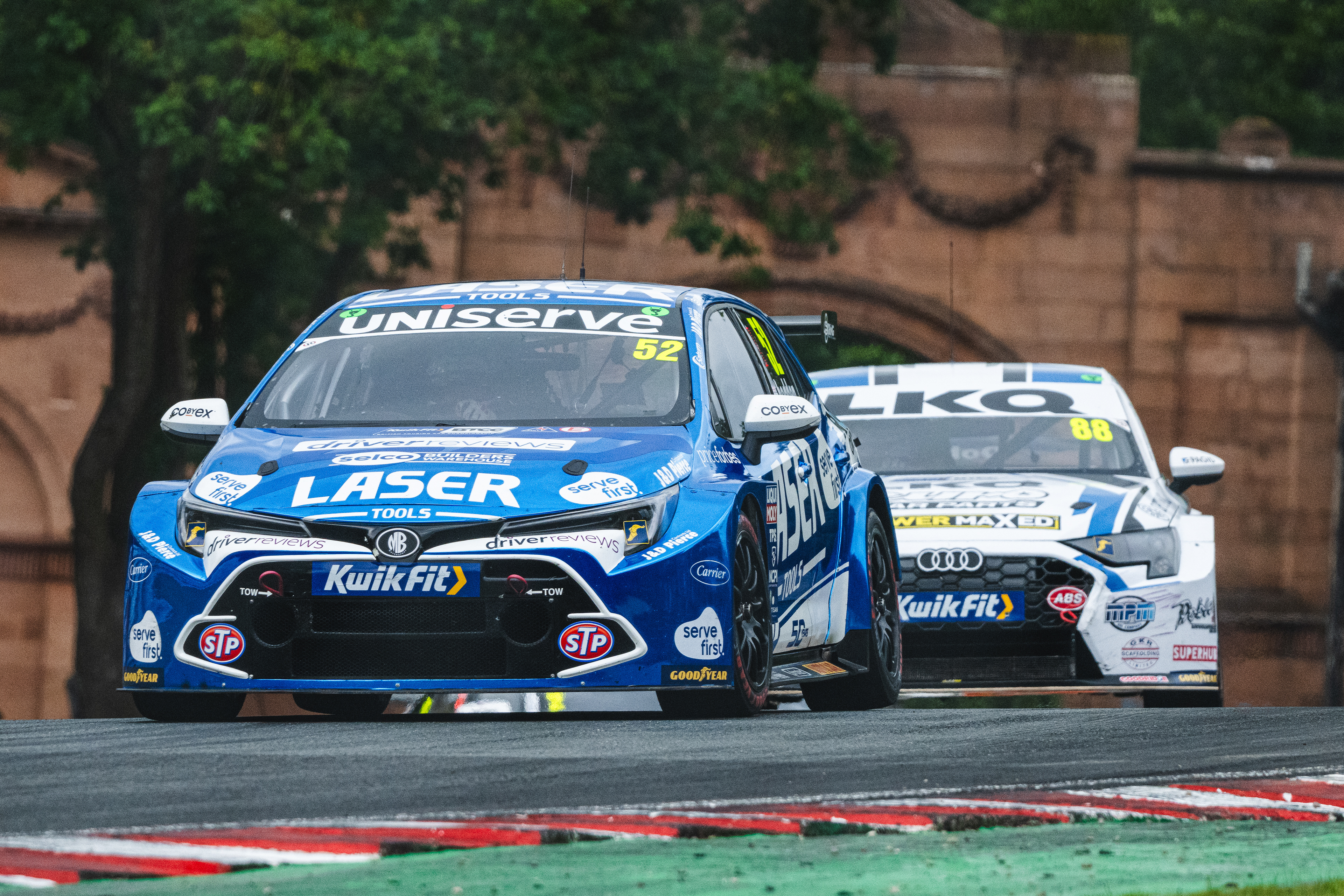 #52 Gordon Sheddon - Laser Tools Racing with MB Motorsport