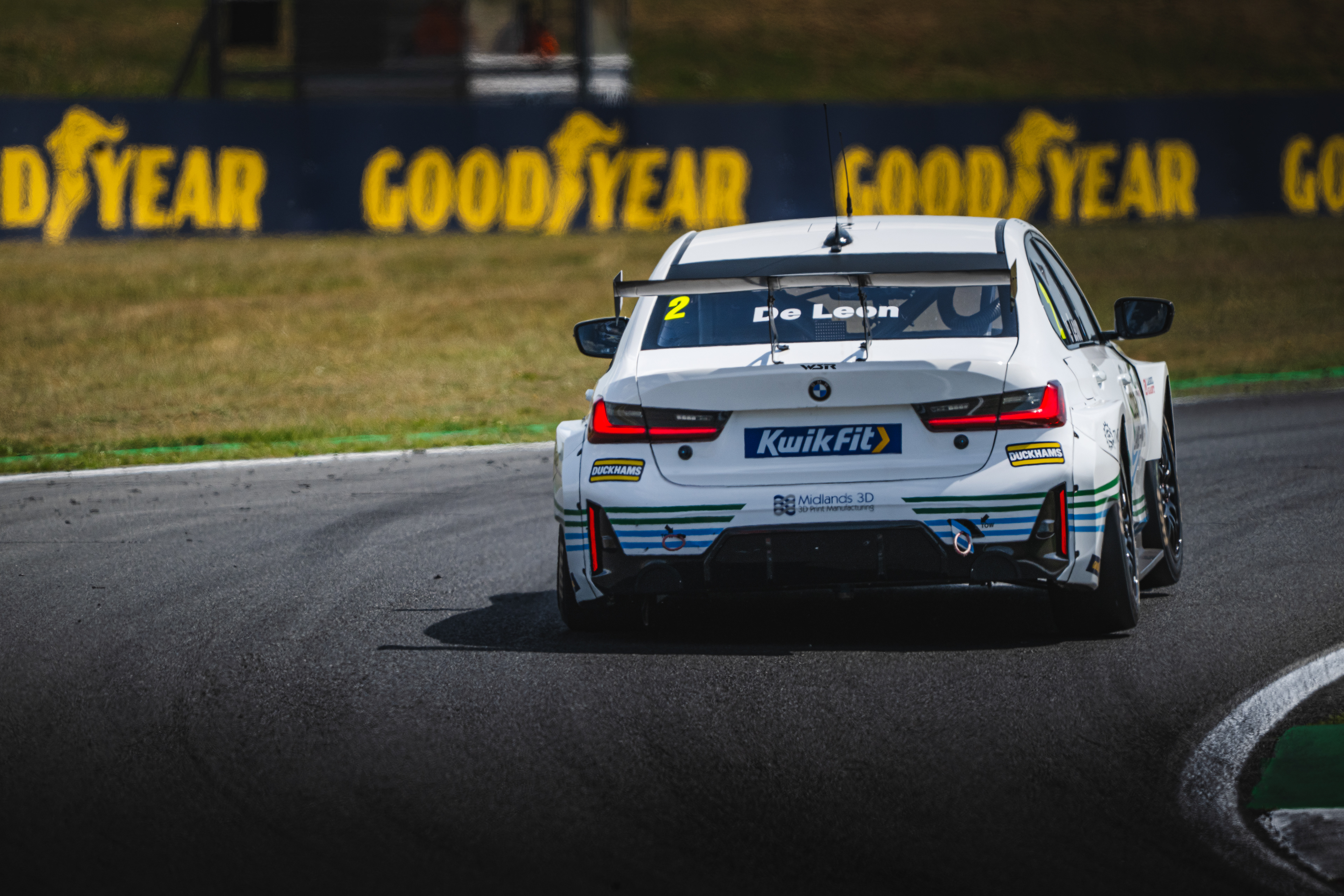 #2 Daryl De Leon - WSR - BMW 330i M Sport
