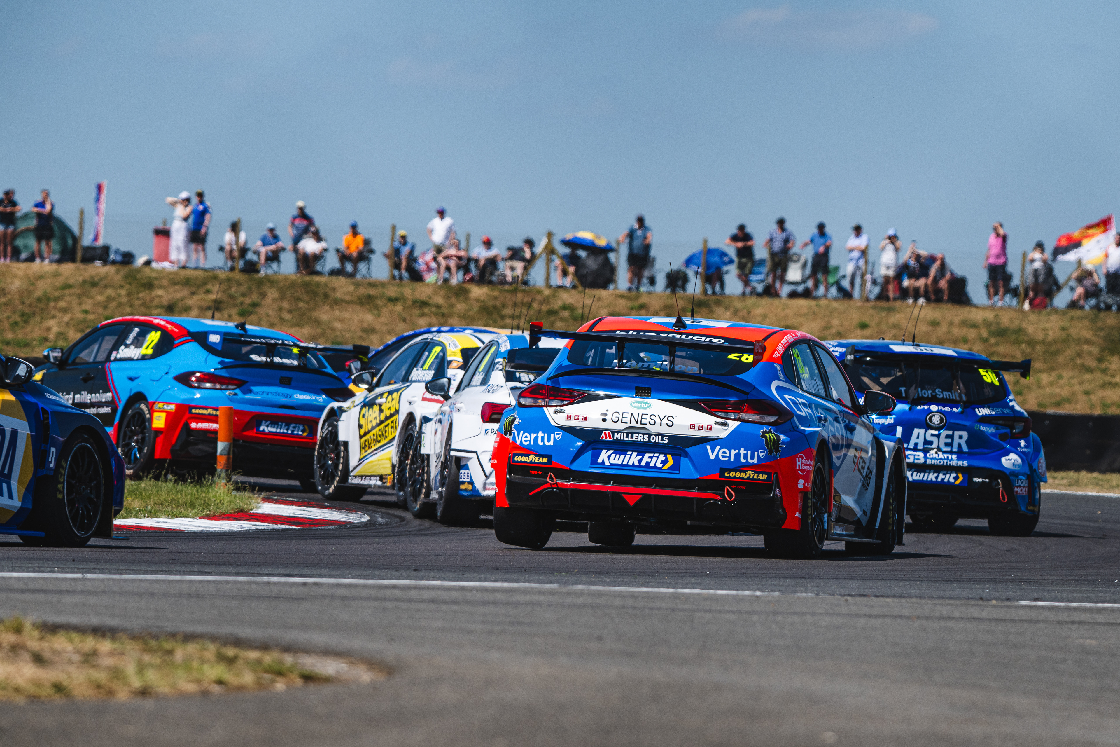 #28 Nicolas Hamilton - Team Vertu - Hyundai i30n