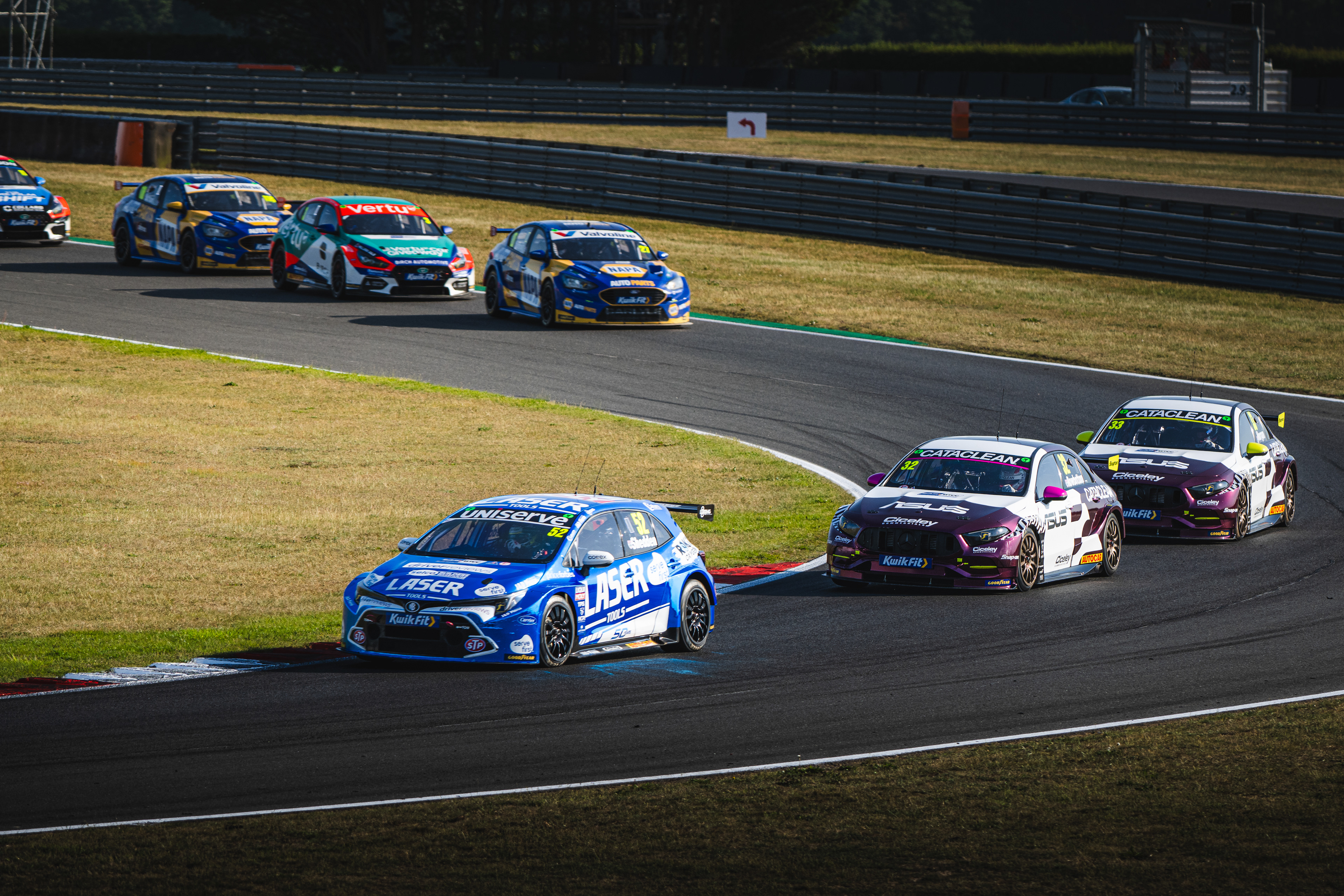 #52 Gordon Sheddon - Laser Tools Racing with MB Motorsport