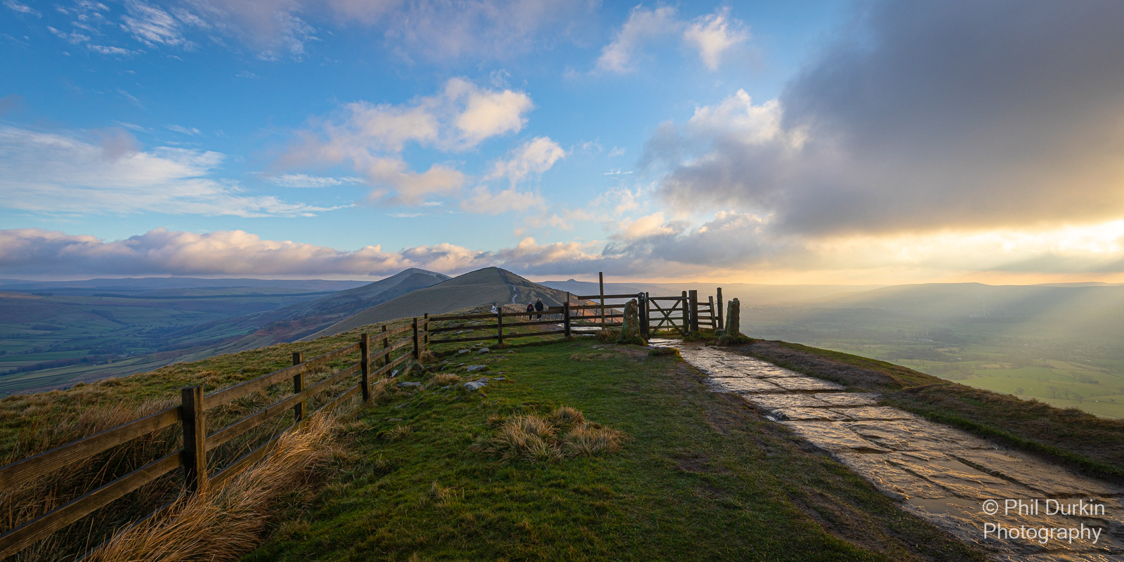 The Gate - Great t Ridge - Peak District