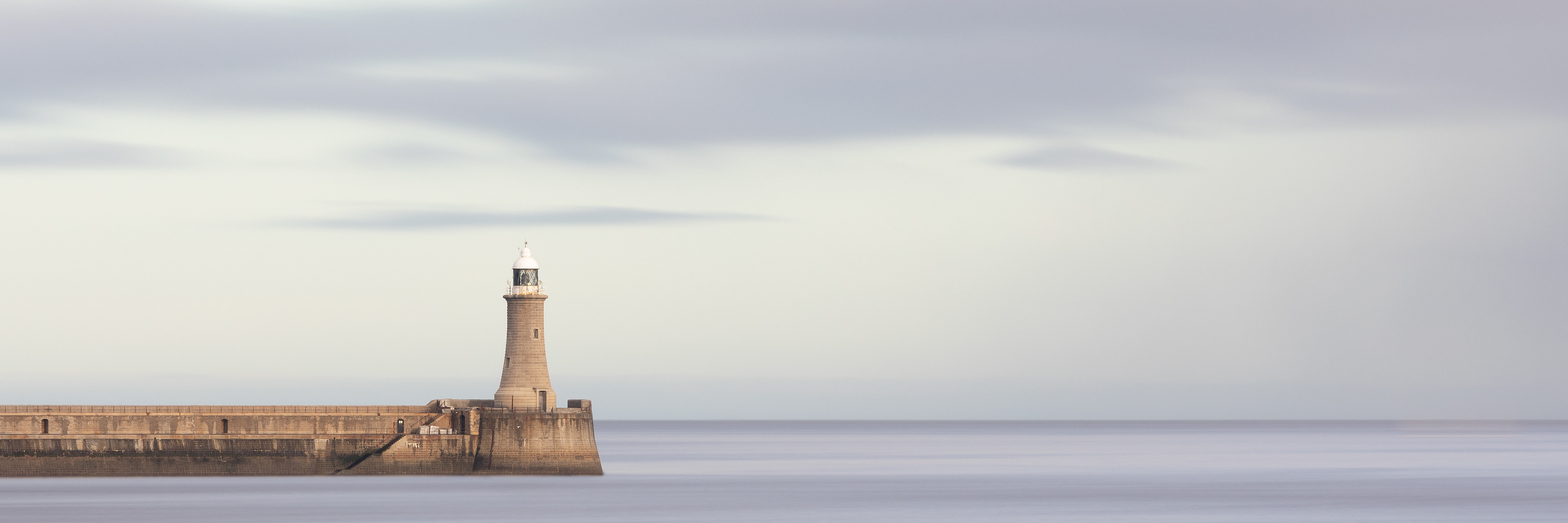 Tynemouth Lighthouse Pano