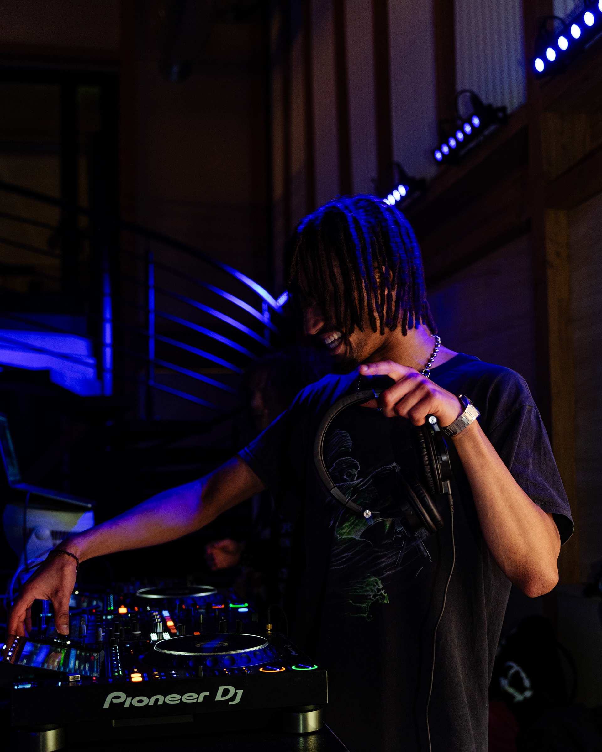 L'ENCHANTERESSE @ LE QUARTIER LIBRE / FEVRIER 24