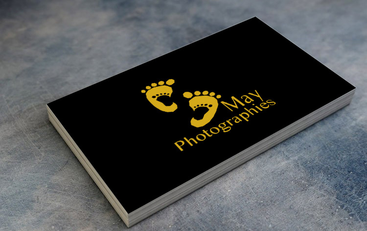 Logo créé pour une photographe spécialisé dans les photo de bébé ( validé par la cliente)