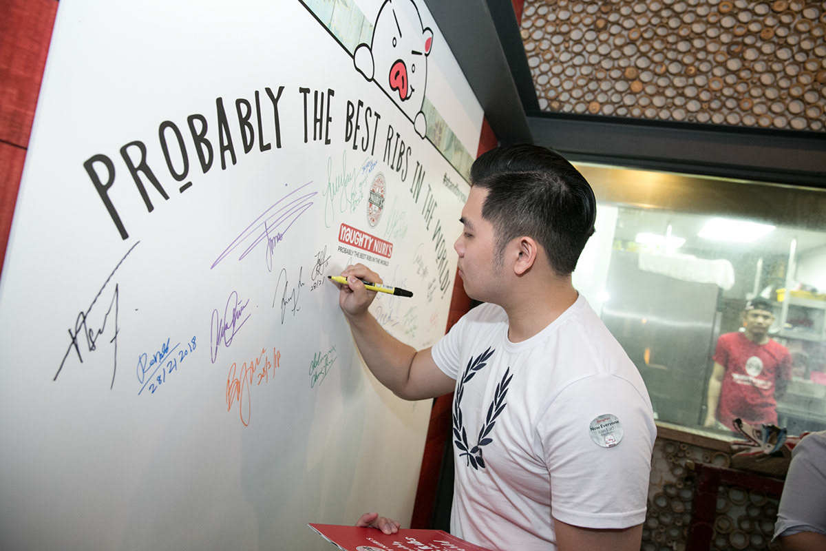 Huge sign board to sign off after eating