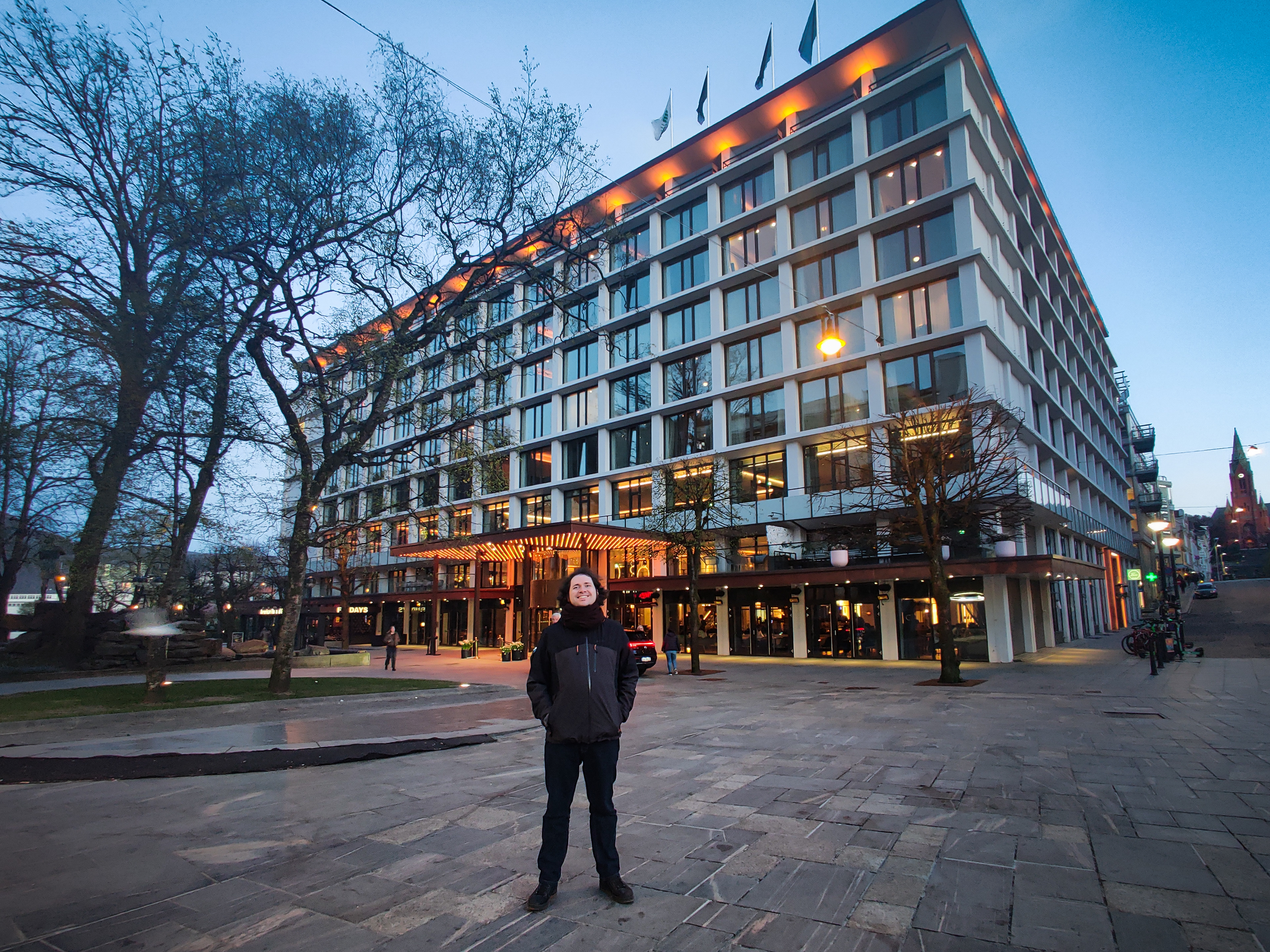 27.04. - Unser Hotel am Abend