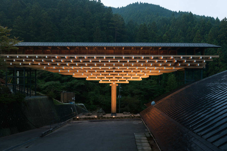 Yusuhara Wooden Bridge Museum - Kengo Kuma - Precedent