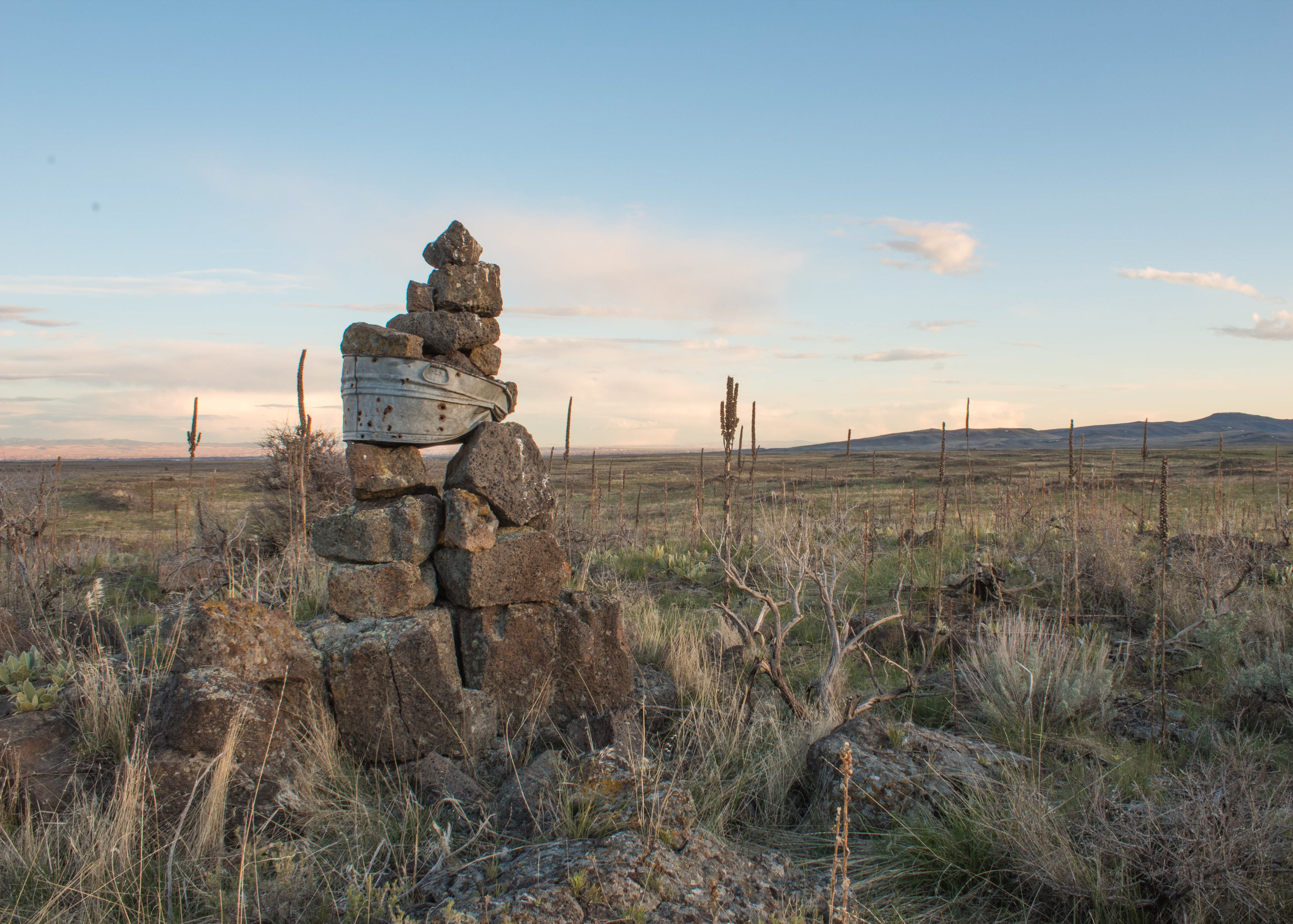 Cairn Past the Dunes 01